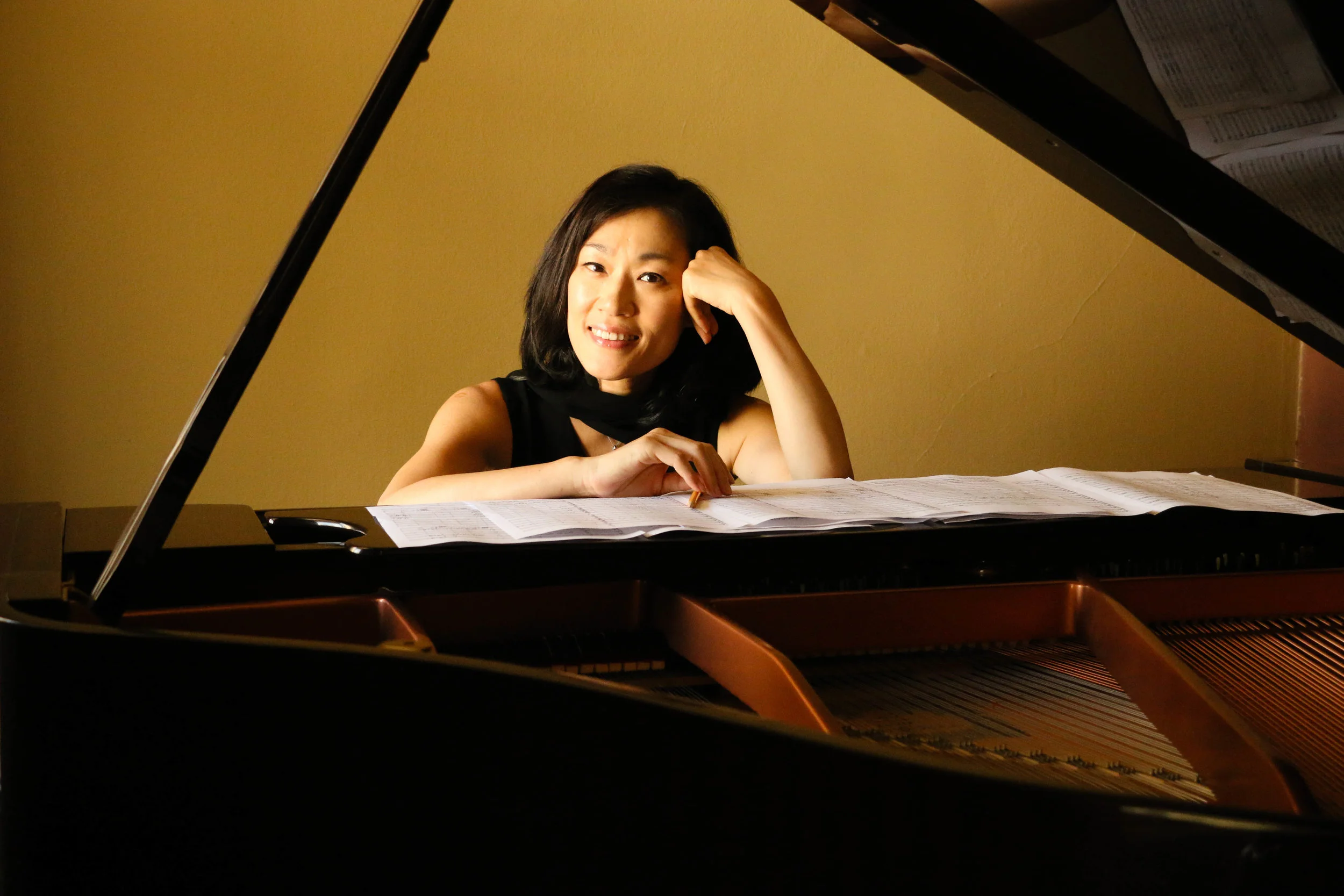 Hyeseon Hong: Manager, Piano, Composition Teacher