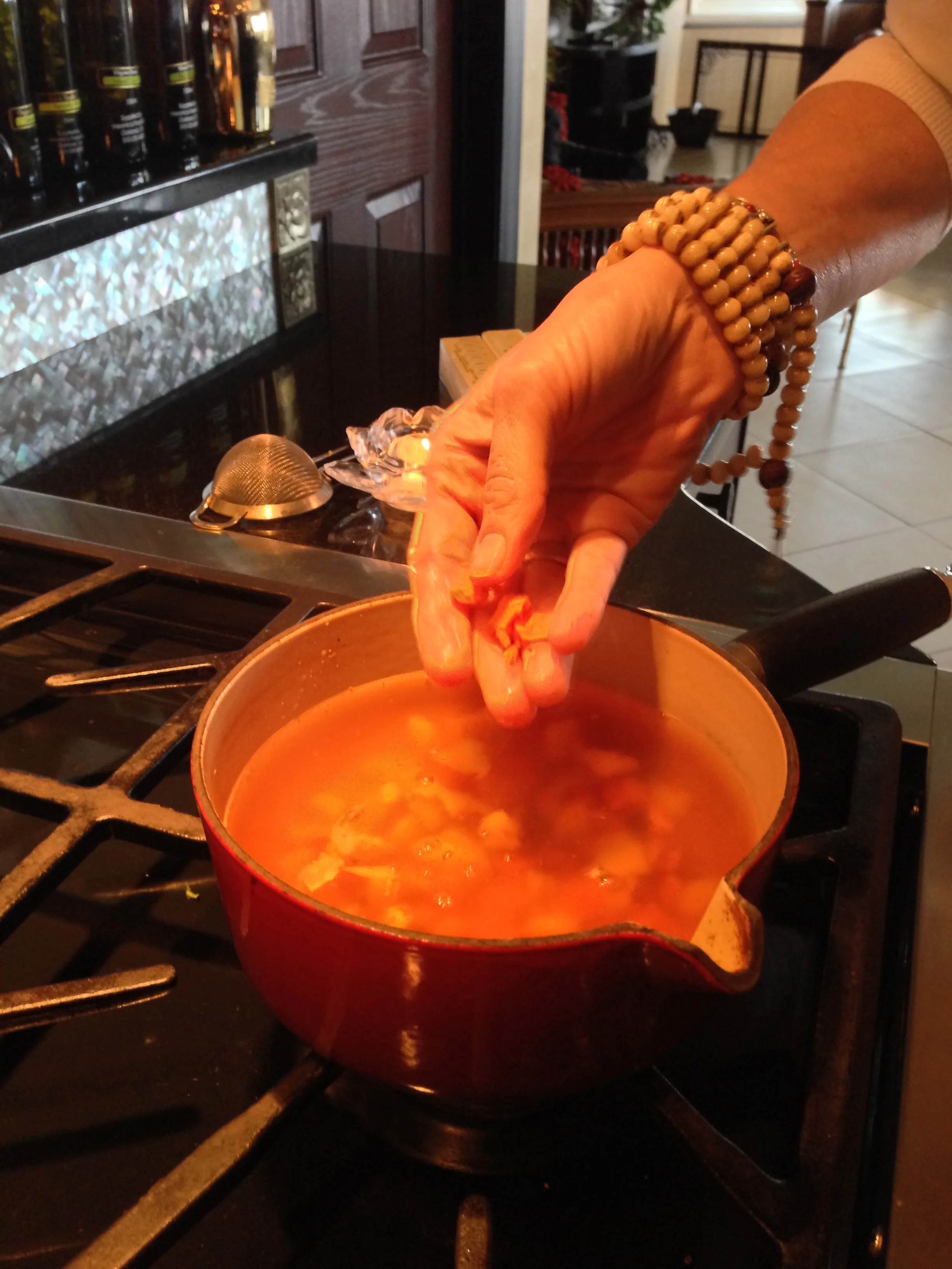 Turmeric and Ginger Tea Recipe - Pacify Kapha