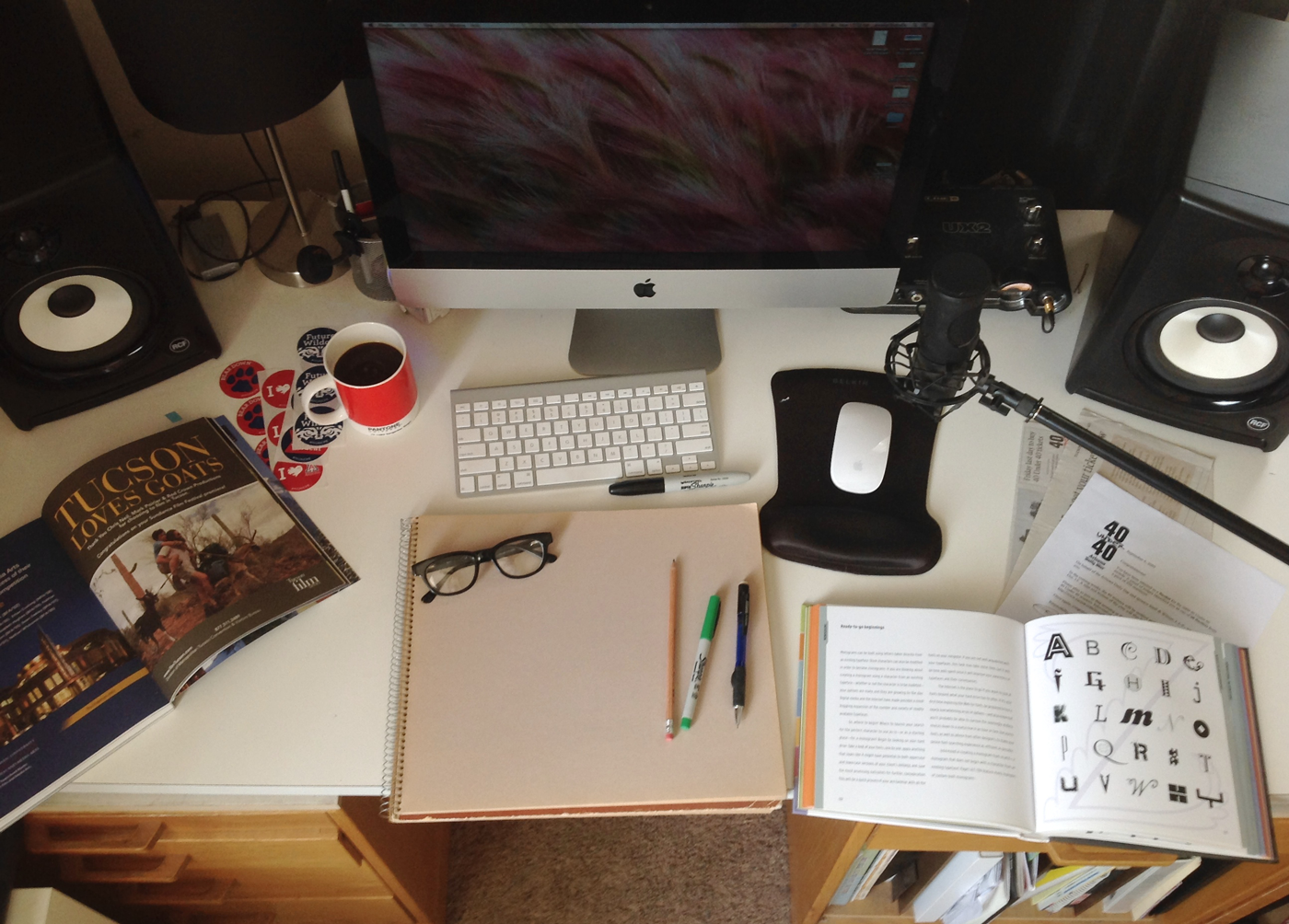 background-desk-photo.png