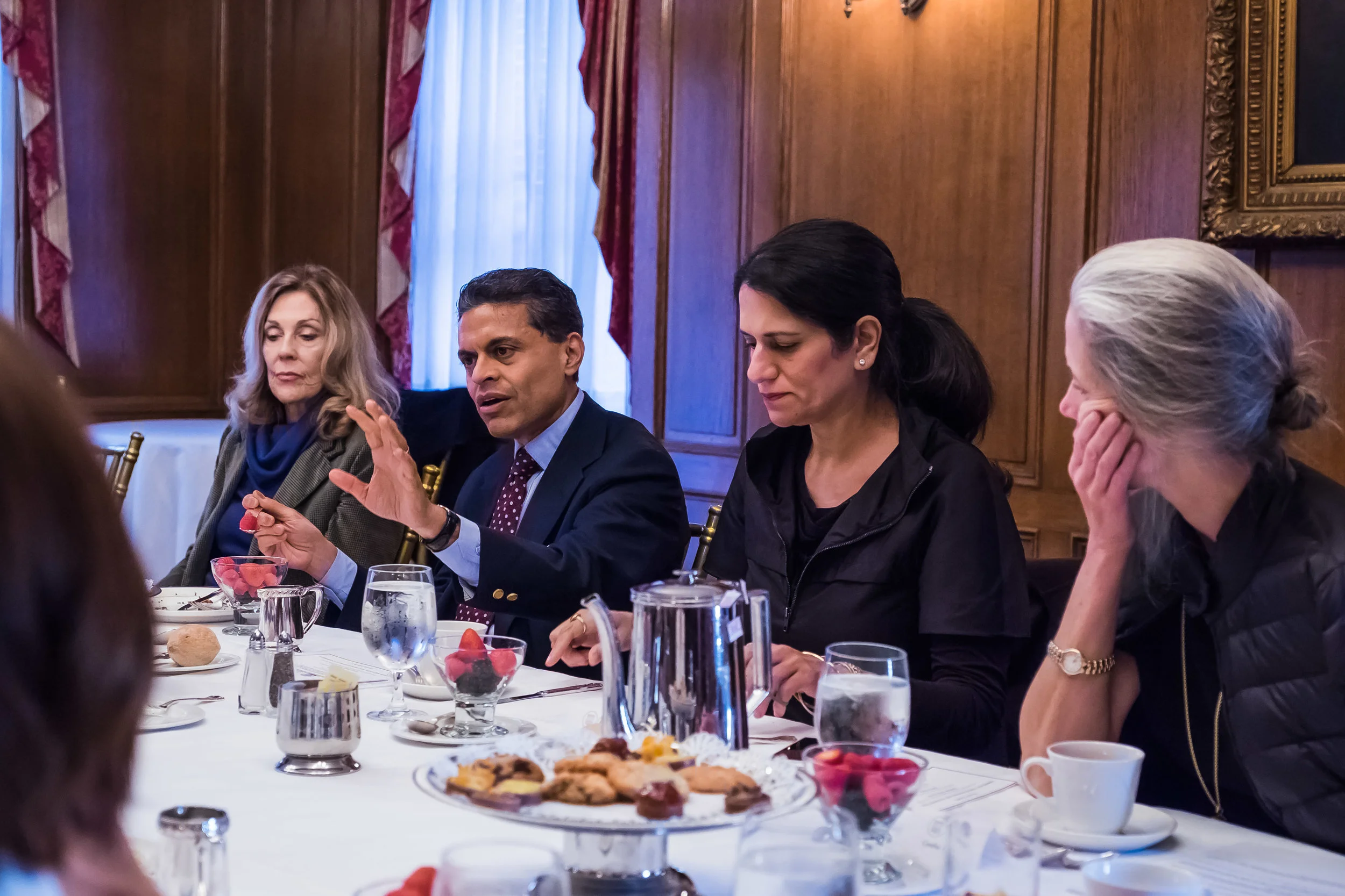 Off the Record Fareed Zakaria Hitchcock Lecture-201.jpg