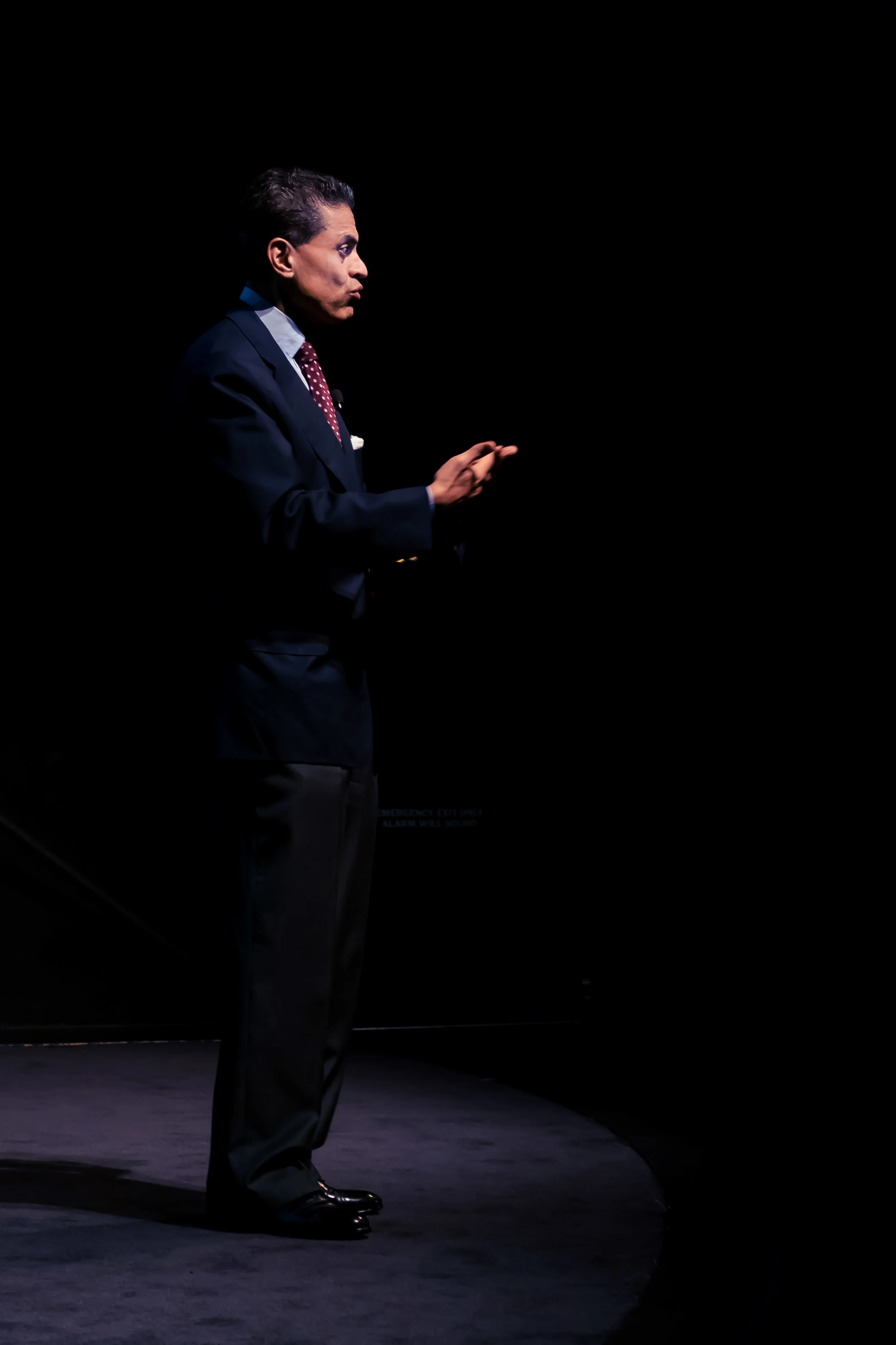 Off the Record Fareed Zakaria Hitchcock Lecture-400.jpg