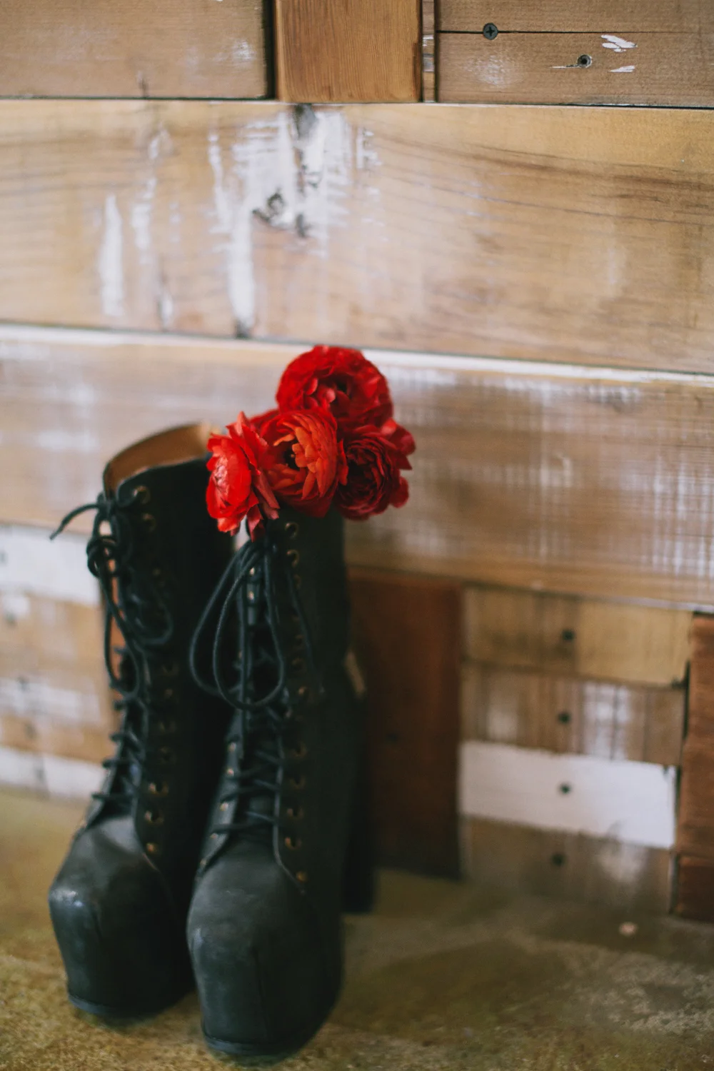 Grunge-Elopement_Val-and-Sarah-15.jpg