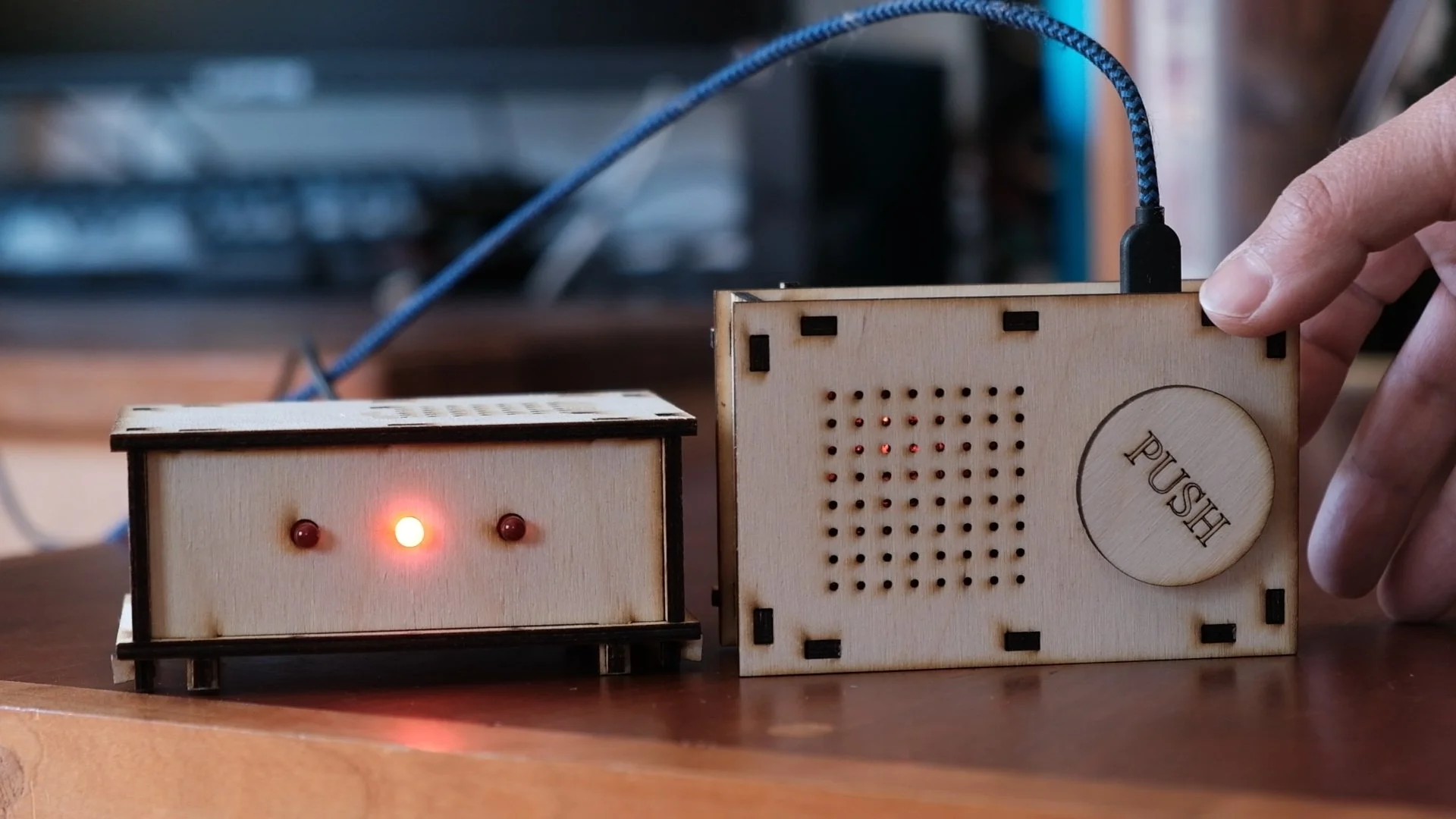 DIY Wireless Alert Boxes (with plans + parts)