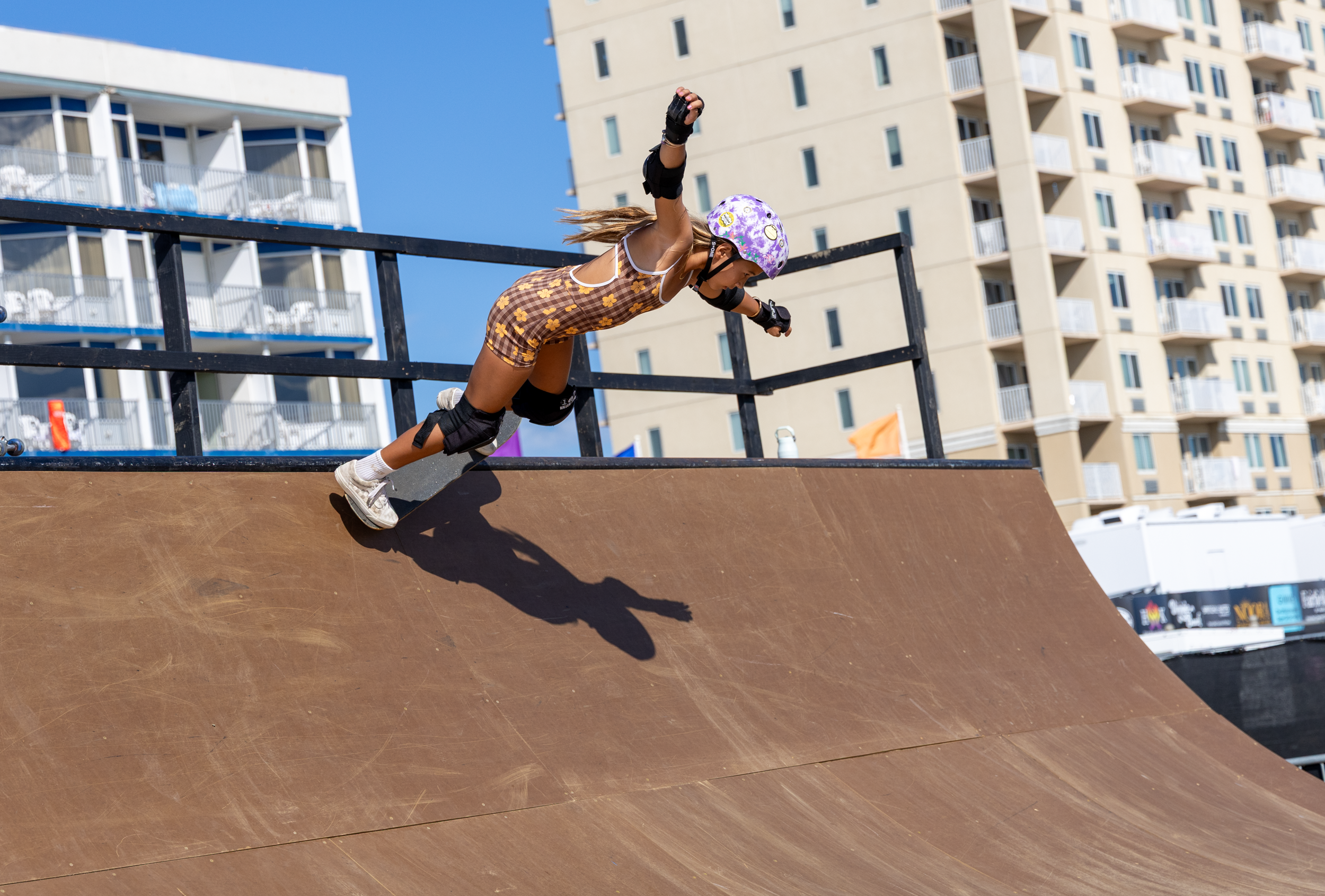 SupergirlSundaySkate-82.png