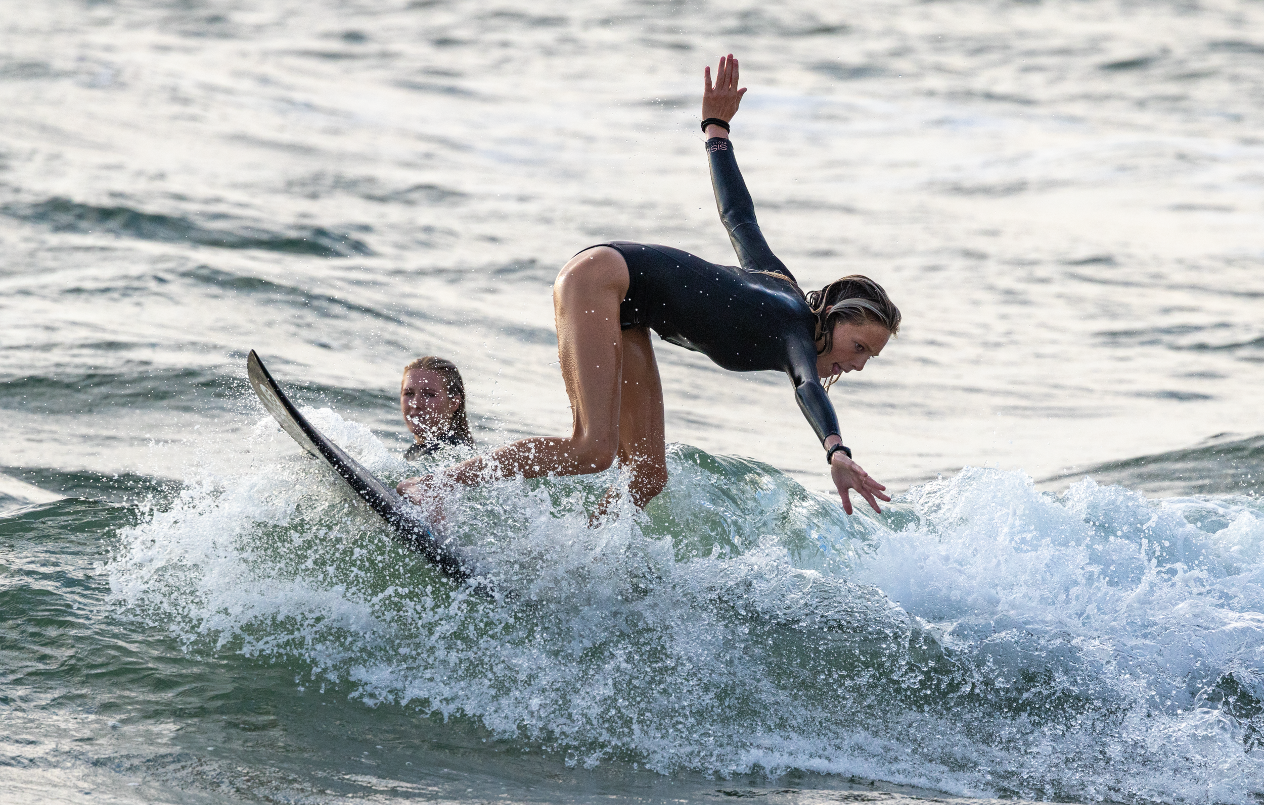 SupergirlSundayBeachLens-4.png