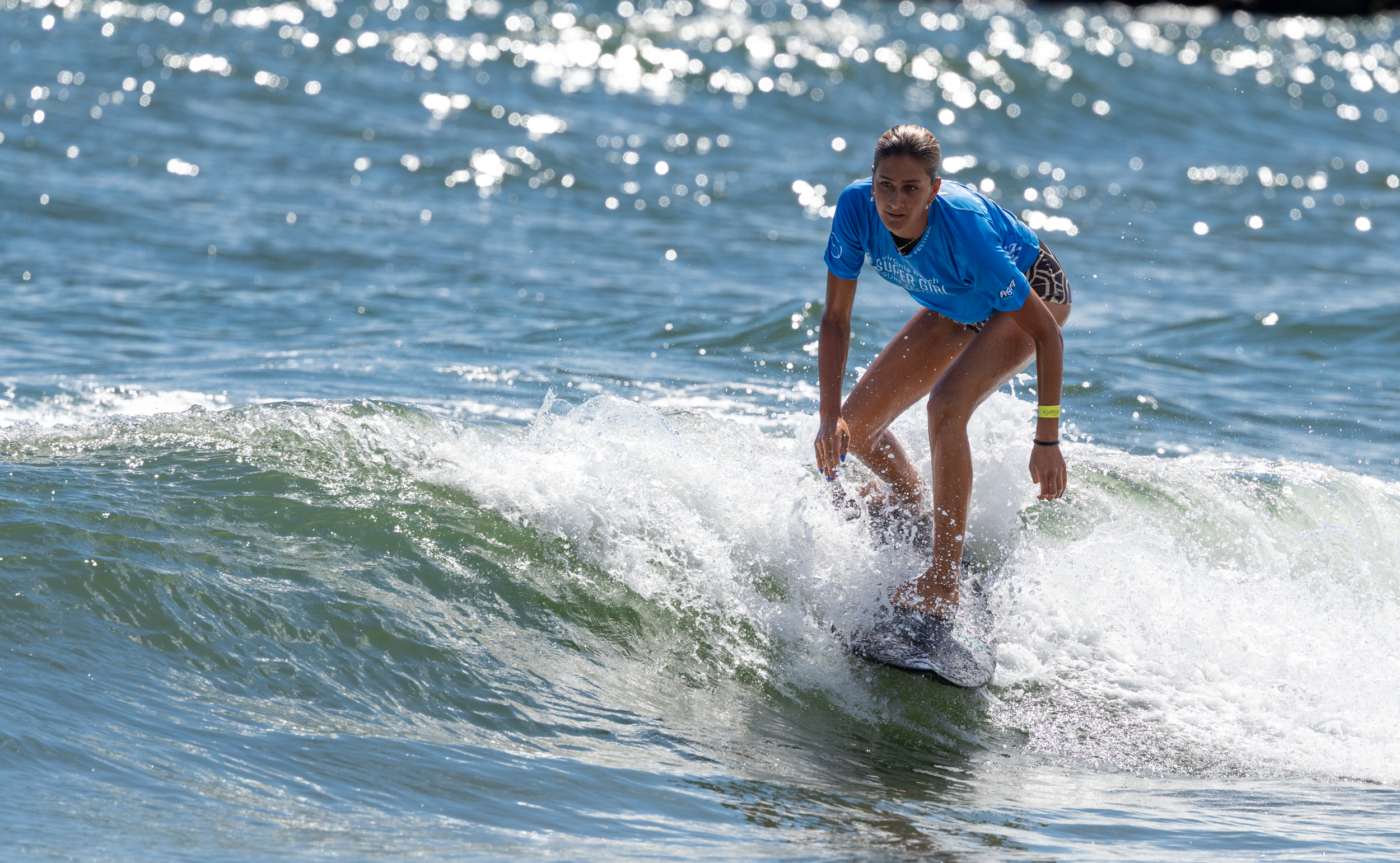 SupergirlSundayBeachLens-124.png