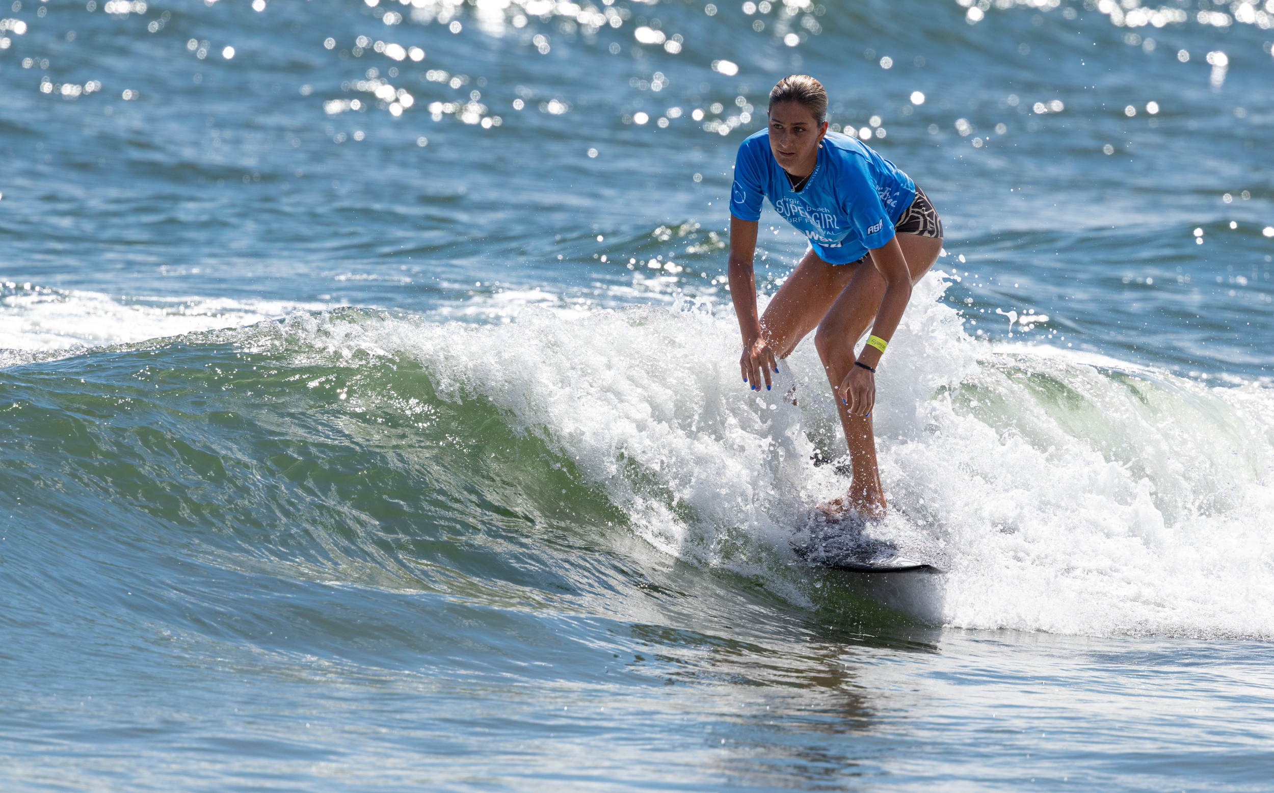 SupergirlSundayBeachLens-125.png