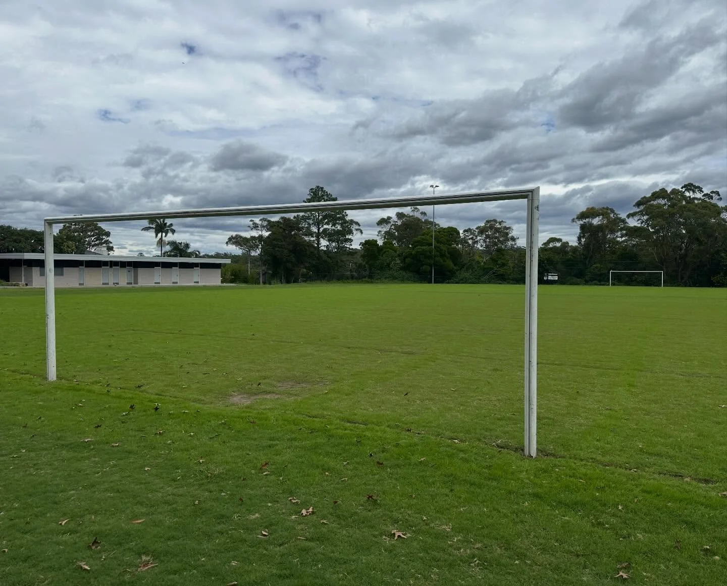 🥅 A NEW SEASON IS CALLING 🥅

The goal posts are officially up at Samuel King Oval, the grass is green, the lines are freshly marked and that crisp winter weather has seemingly arrived almost on cue 🥶

We are just TWO WEEKS away from season kick-of