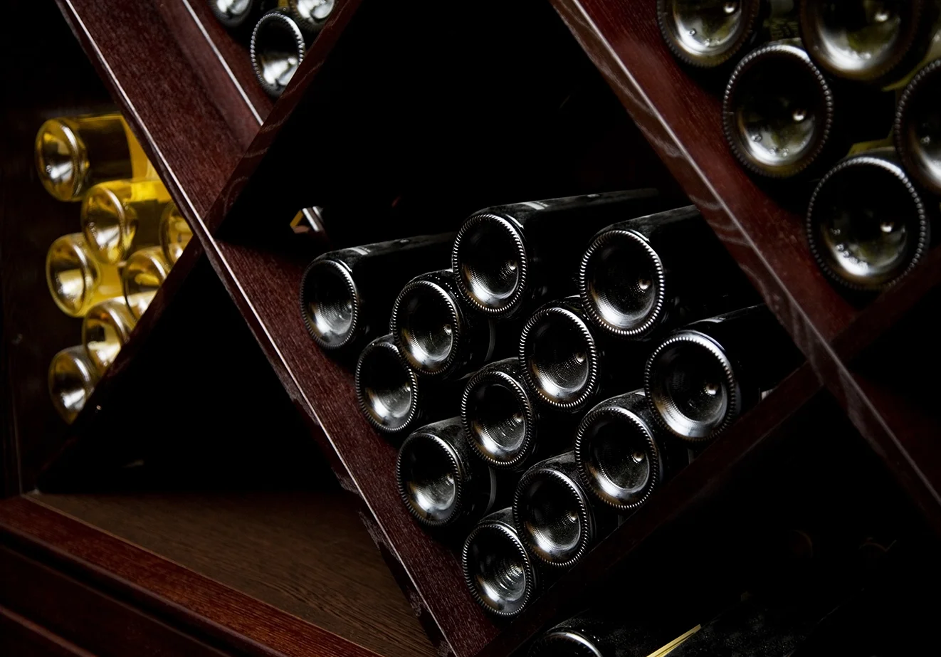 wine cabinet 