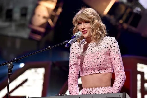 Taylor Swift Hairstyles.jpg
