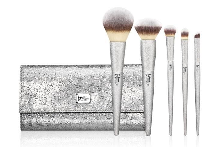 IT Cosmetics Holiday Makeup Collection.jpg