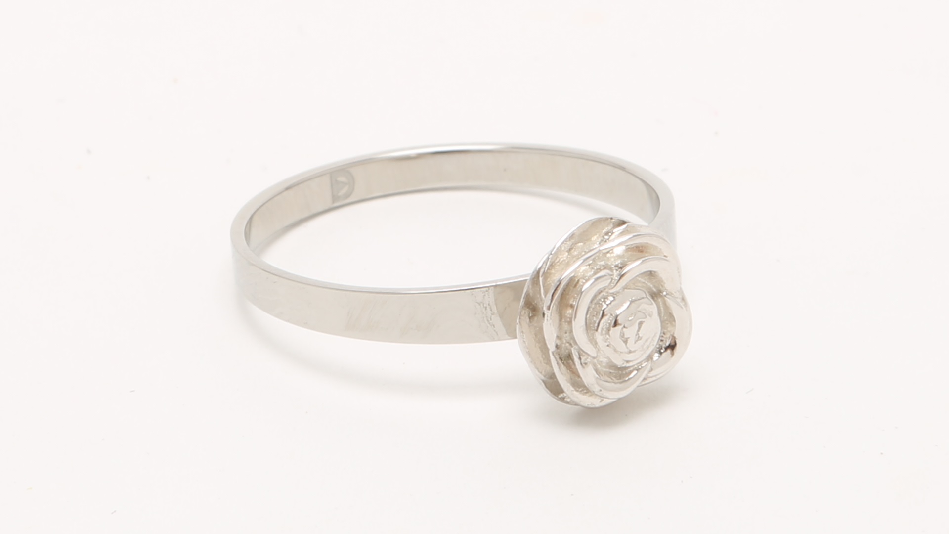 Rose Defender Ring Self-Defense Jewelry.jpg