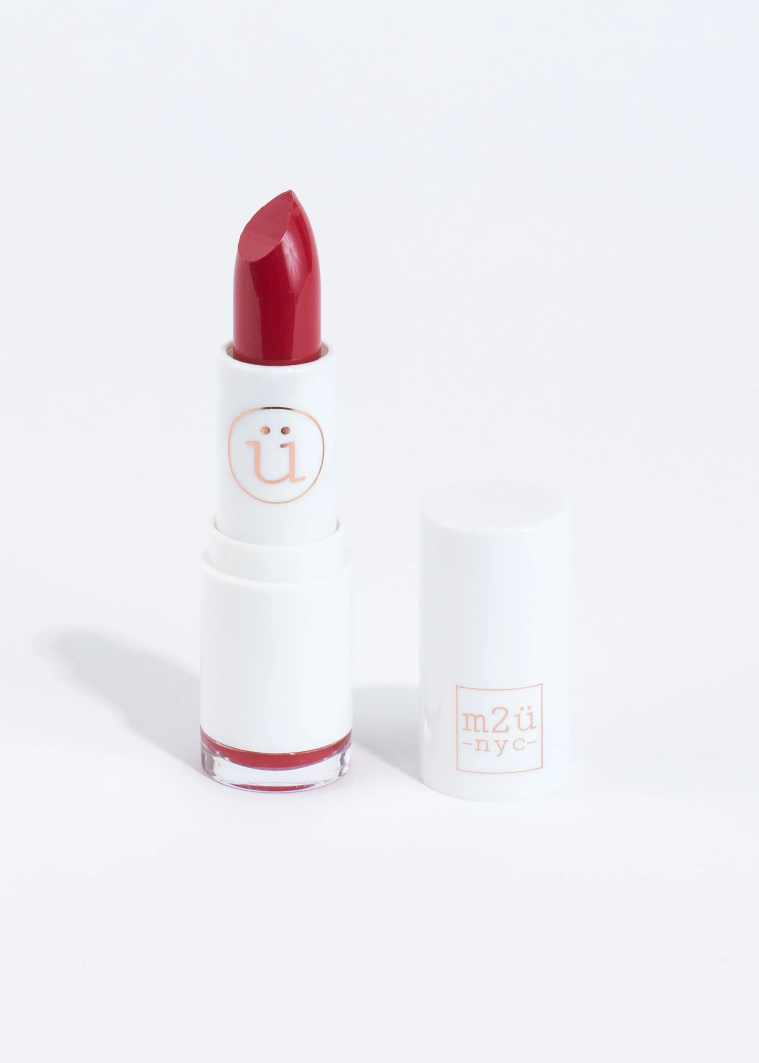 m2u-nyc-moisturizing-lipstick-3.jpg