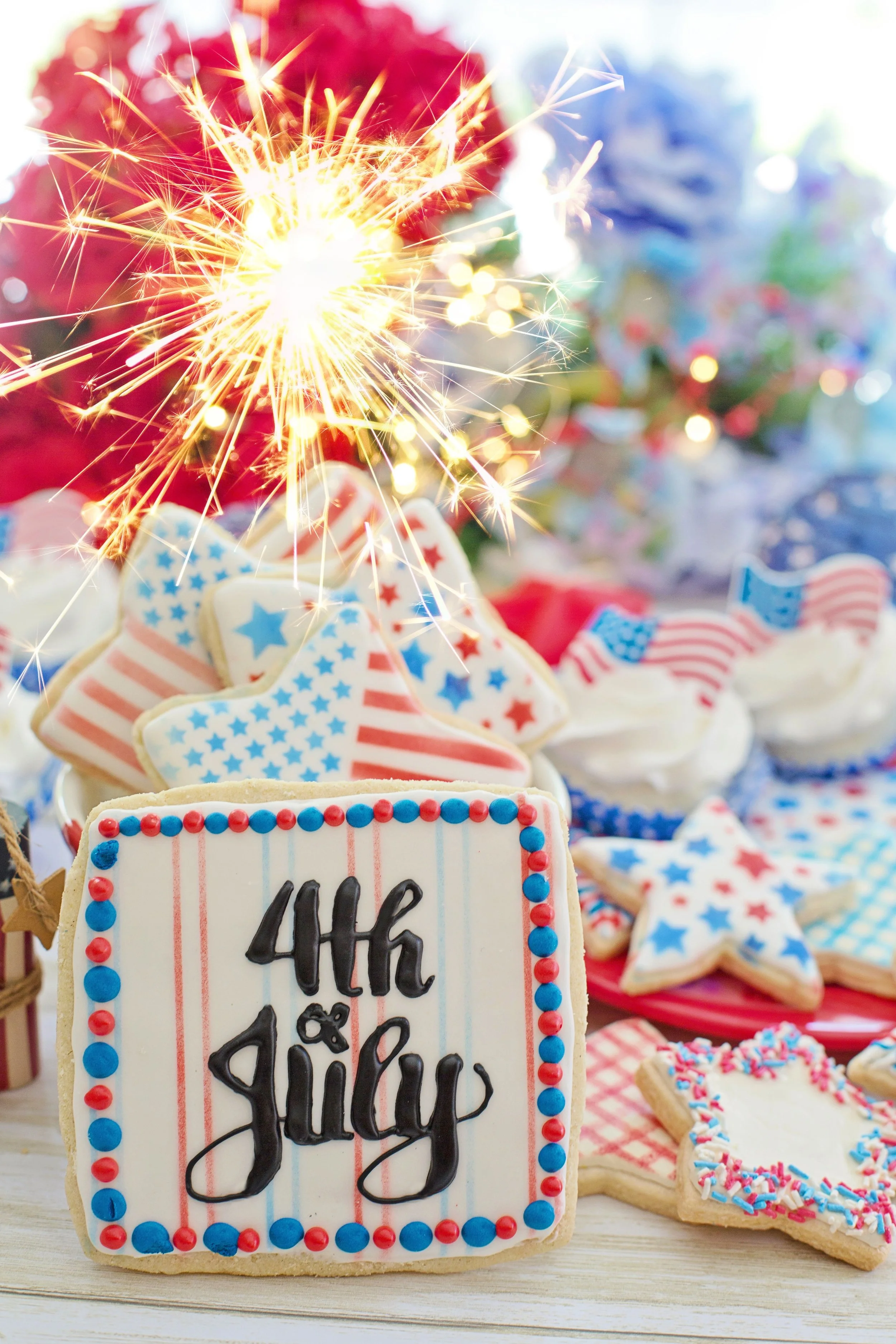 Red, White, and Elevated: The Ultimate 4th of July Entertaining &amp; Style Guide