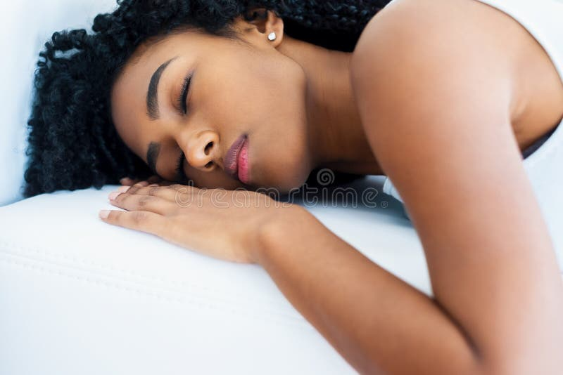 Your Skin Sleeps Too: Why Midlife Sleep &amp; Airway Health May Be the Missing Piece in Your Beauty Routine