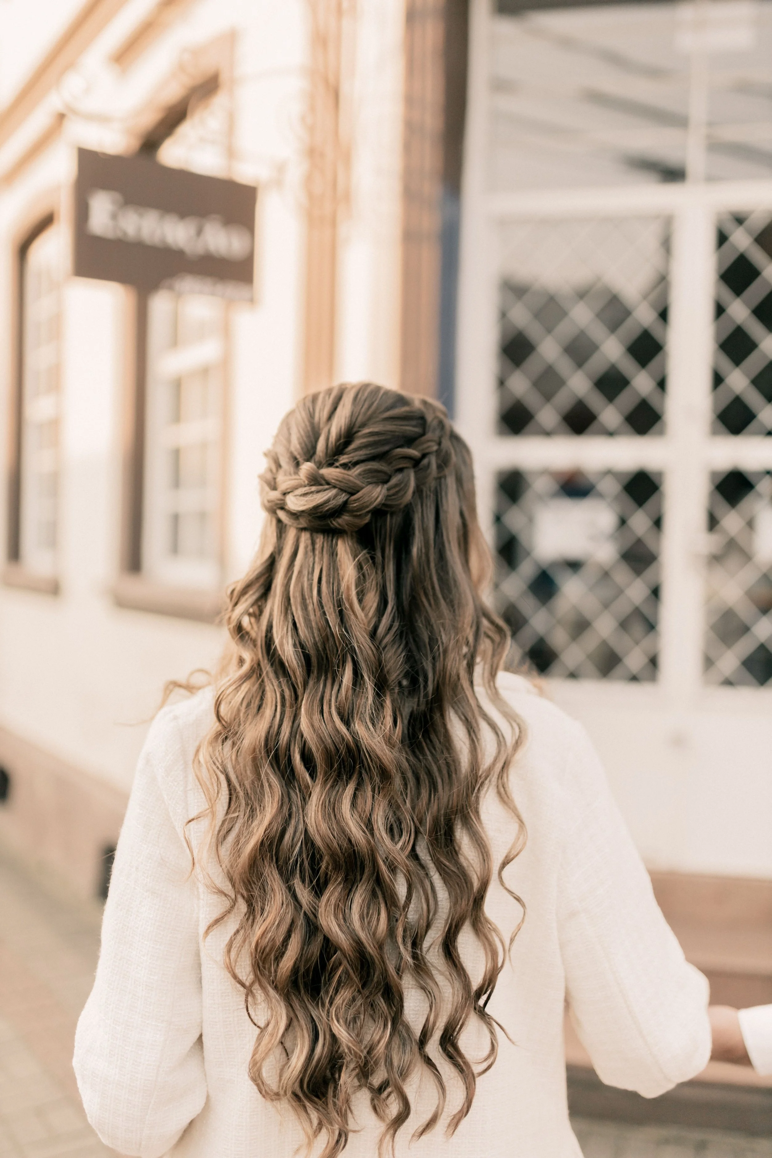 How Wigs Make It Easier to Experiment With Different Hairstyles