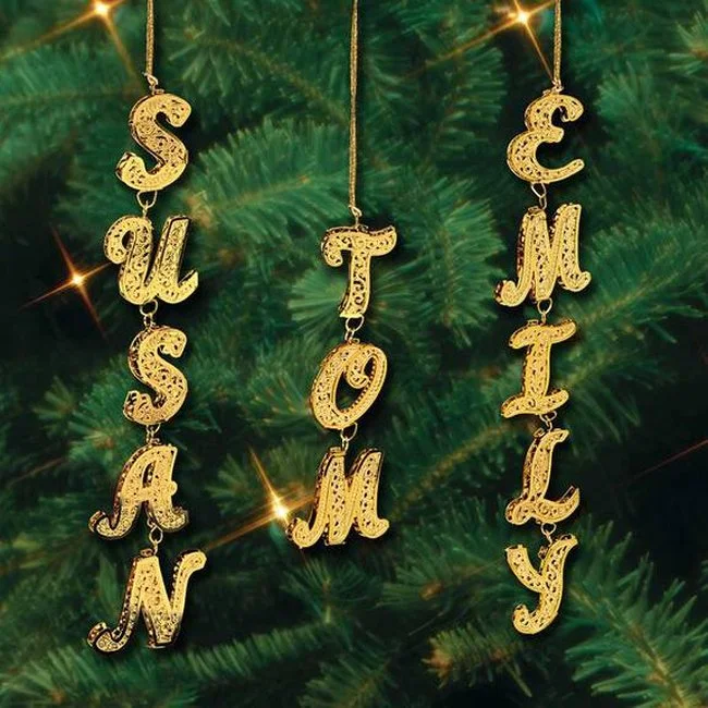 Uniquely Yours Ornament Tree_650px.jpg