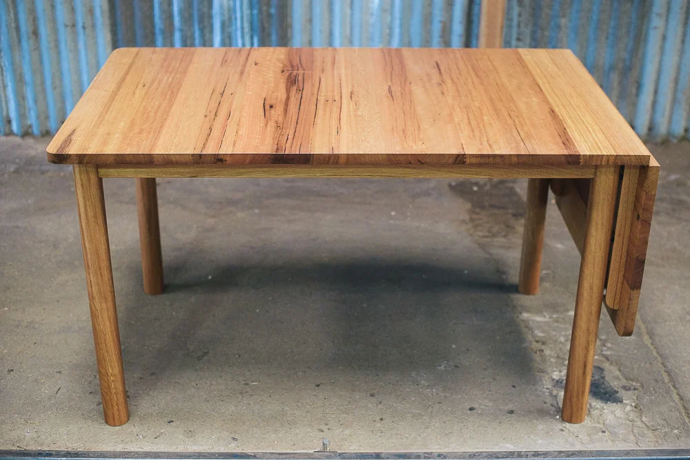 Drop-leaf Table