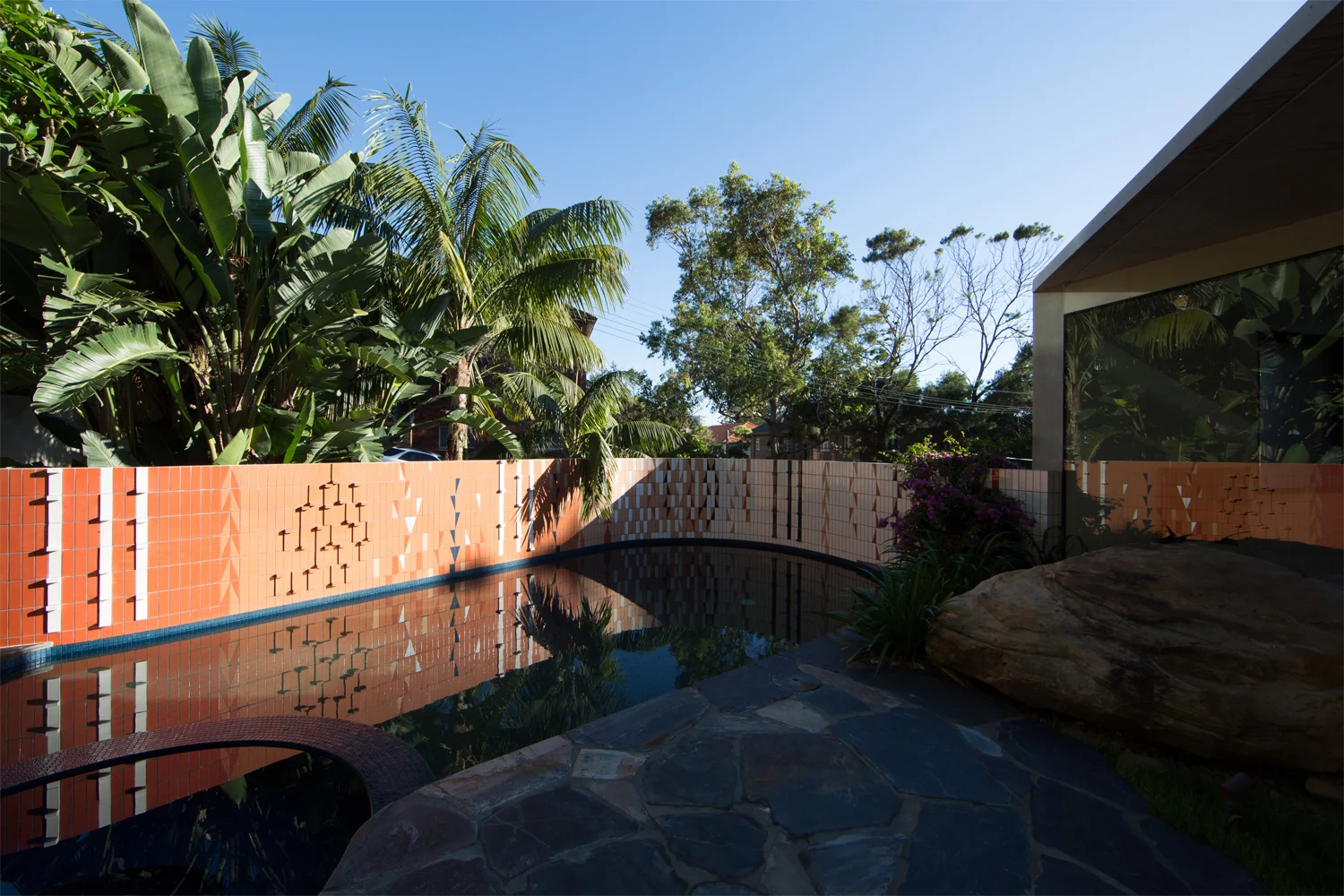 Lymesmith Mural Bronte House Neeson Murcutt Photo credit: Julia Charles