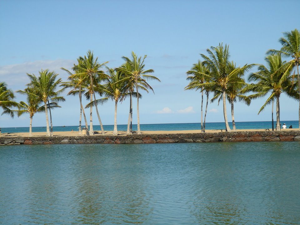 marriott beach.jpg