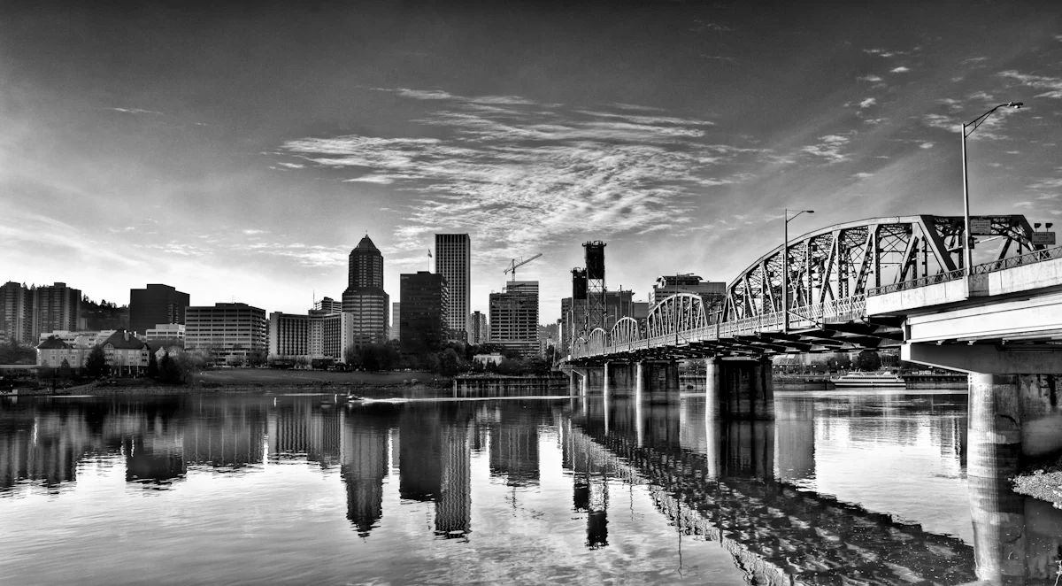 Hawthron Bridge Portland OR .jpg