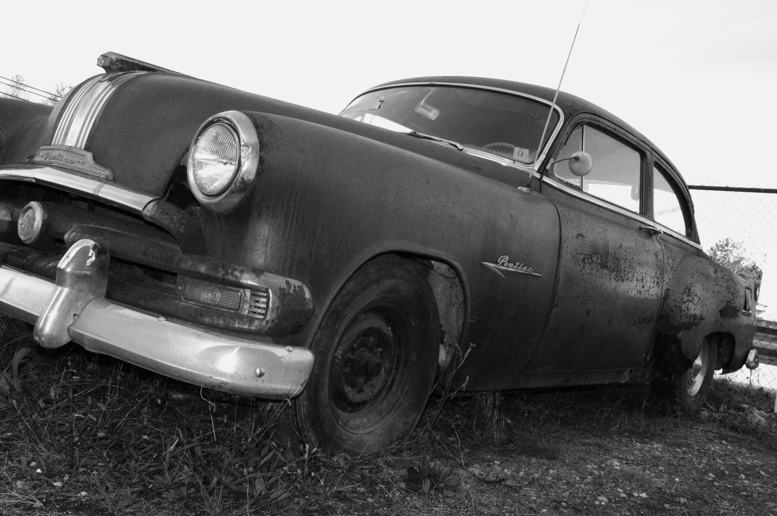 BRIDGET,SKATEBOARDS&CARS 041.JPG