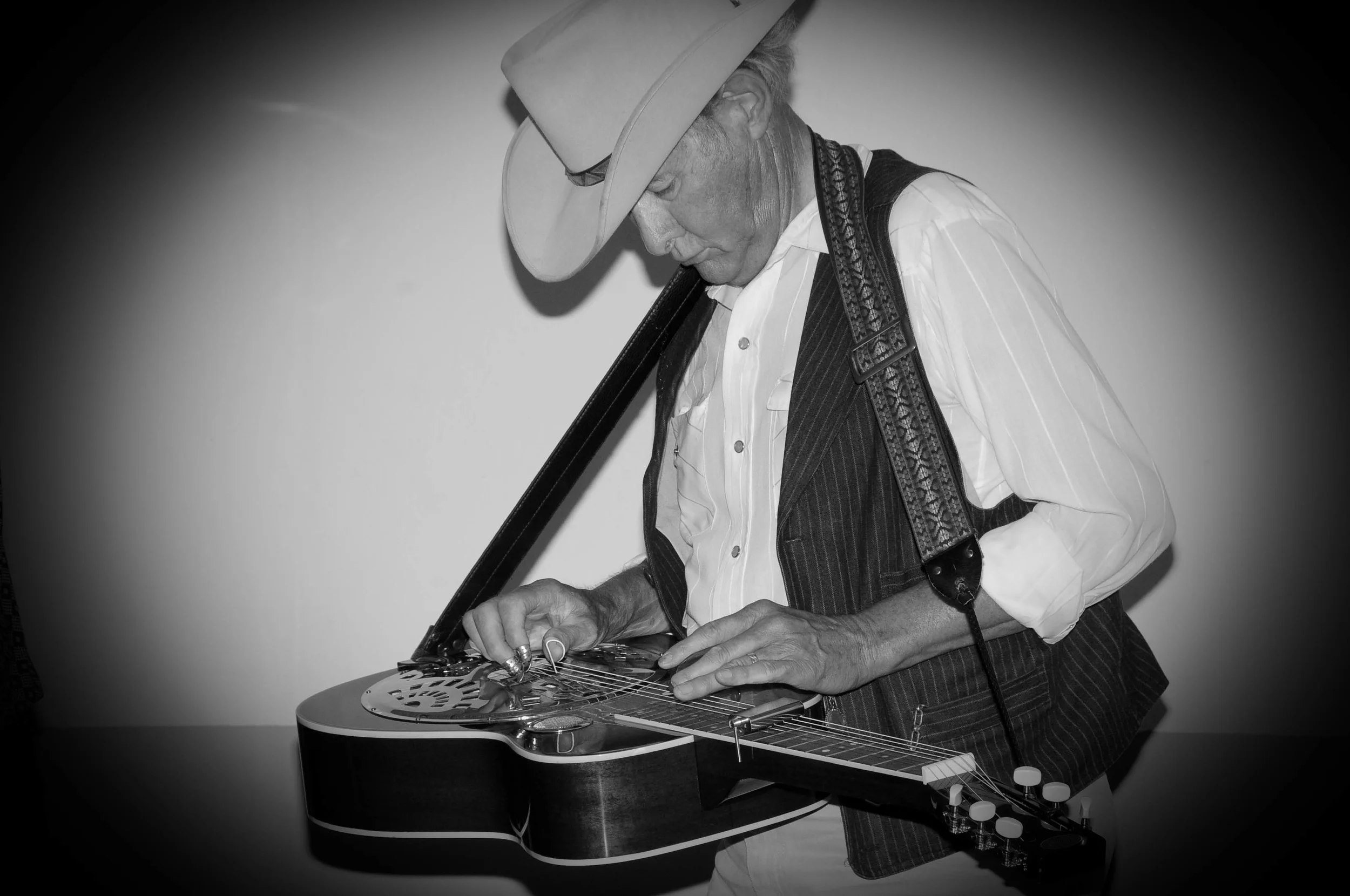 GRANDMA ROWE 75TH 101.jpg