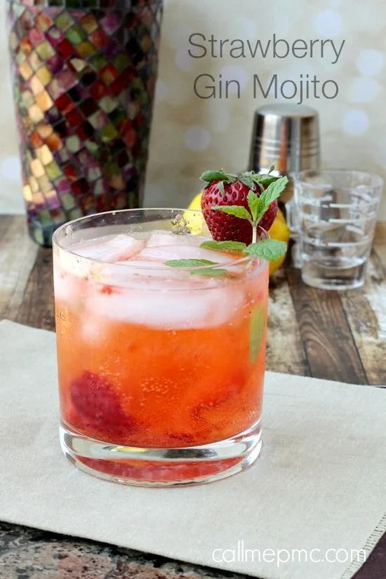 We think this Strawberry Mojito looks so refreshing!