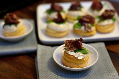 These warm goat cheese and smoked duck canapé are a great way to showcase two deliciously French items - goat cheese and duck. Nom nom!