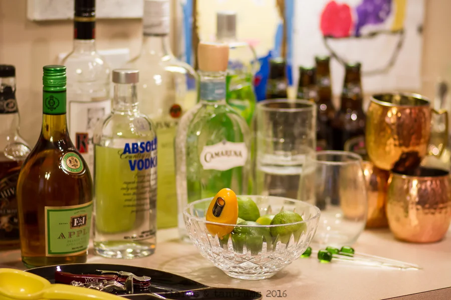 Holiday Bar Cart Ideas & Tips