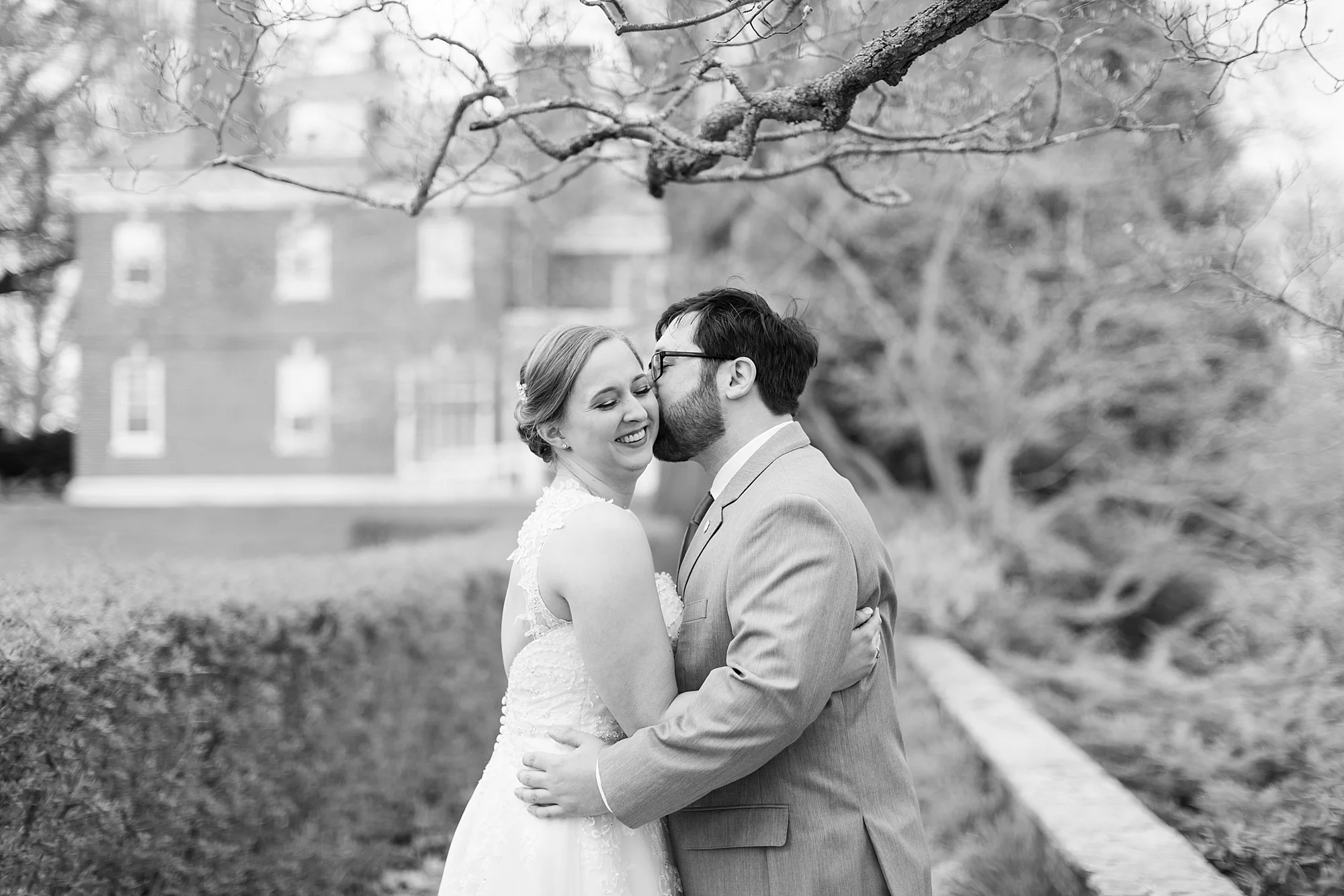 eisleyimages-concordcolonialinn-wedding_0002.jpg