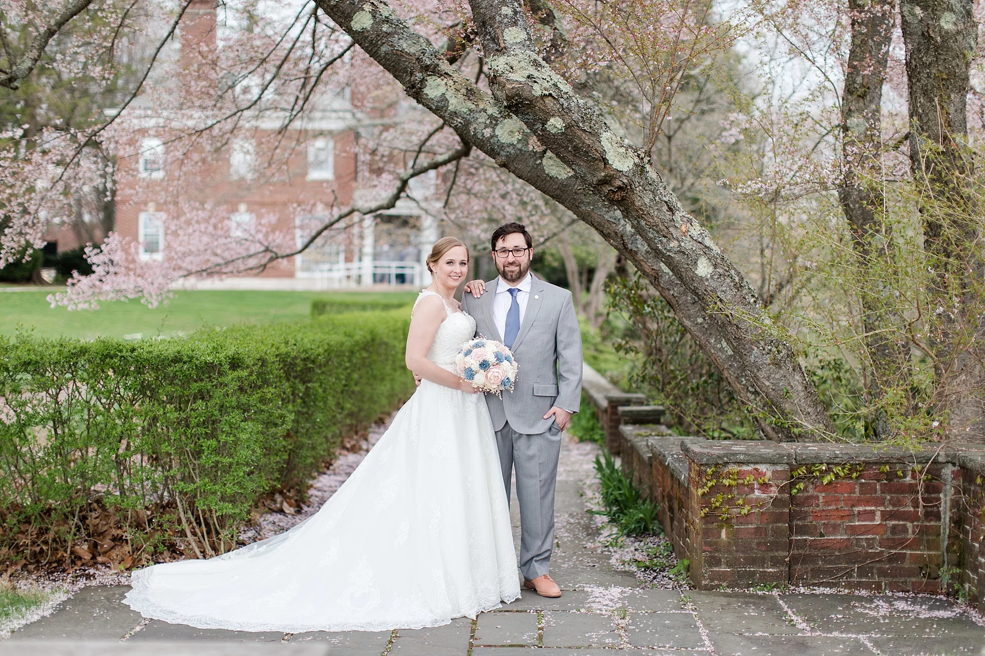 eisleyimages-concordcolonialinn-wedding_0034.jpg
