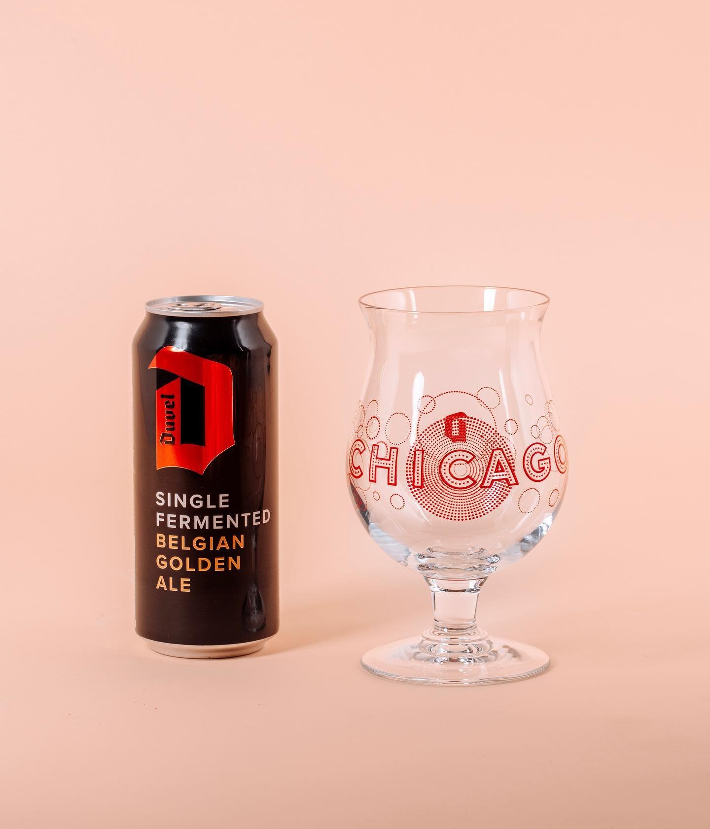 Duvel-SUYT Chicago Art Glass Design Competition by kulturspace | Design by: Anna T&oacute;th @illustratoth ⠀⠀⠀⠀⠀⠀⠀⠀⠀⠀⠀
A kulturspace production, this special collaboration between @duvel @duvelusa and @showusyourtype invited graphic designers and art