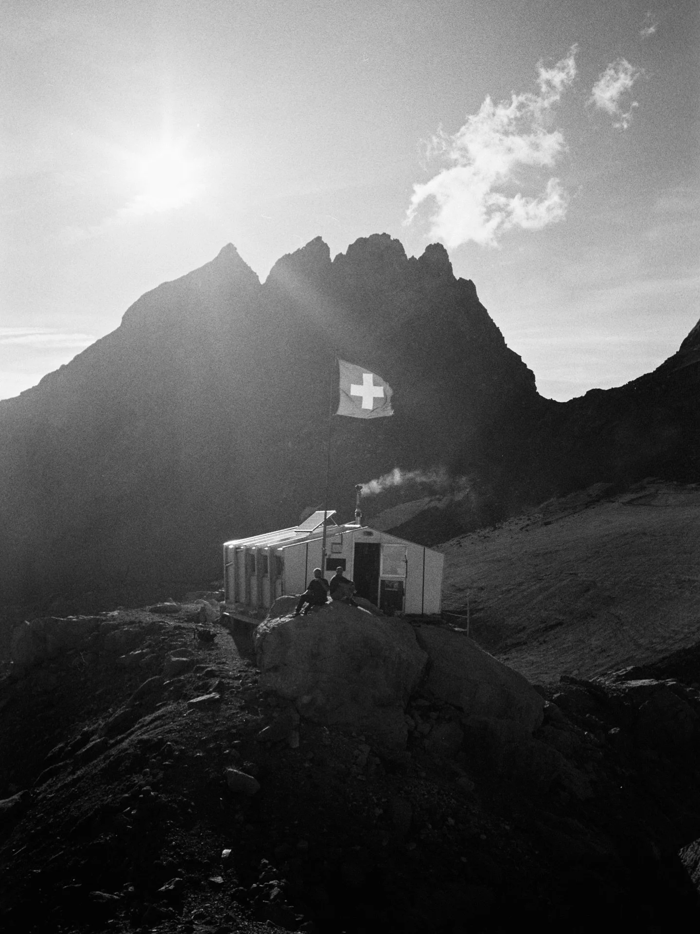 ici et surtout l&agrave;&hellip; 🦷 #DentsduMidi #Valais #Wallis #Switzerland #nikon35ti #kodaktmax400 #filmisnotdead