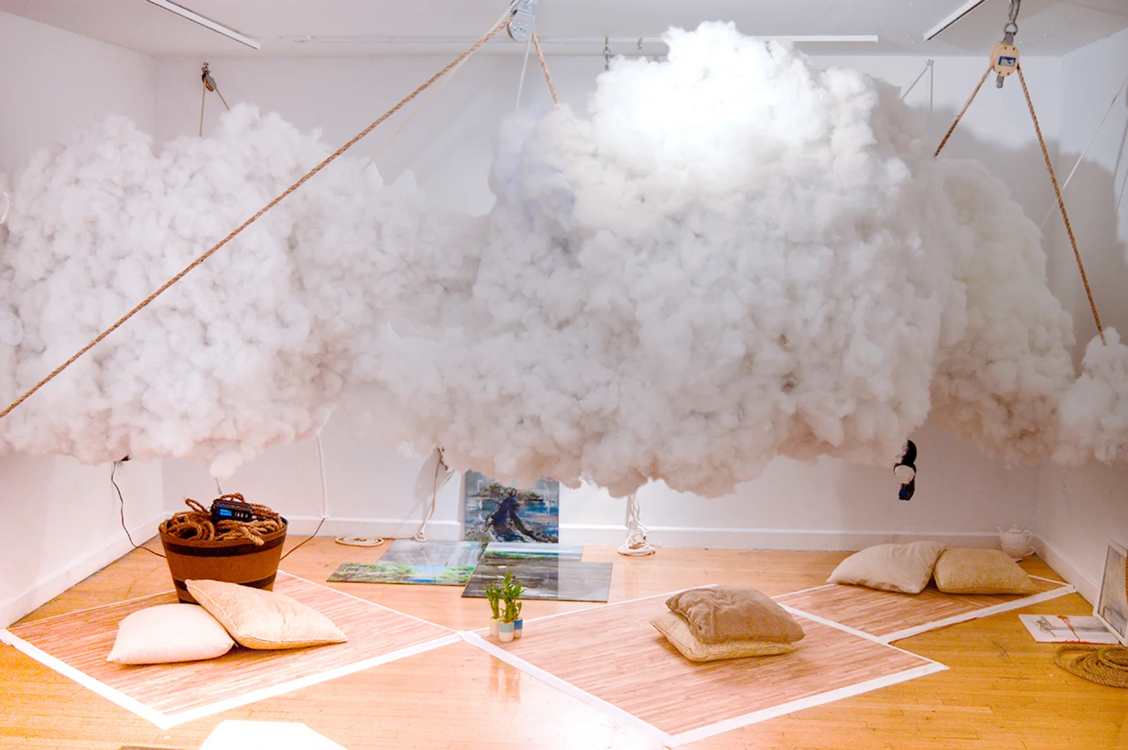 This 20' x 8' x 6' suspended cloud housed three 'head spaces', each with a unique sensory experience that explored self-reflection, beliefs, and active listening and communication.