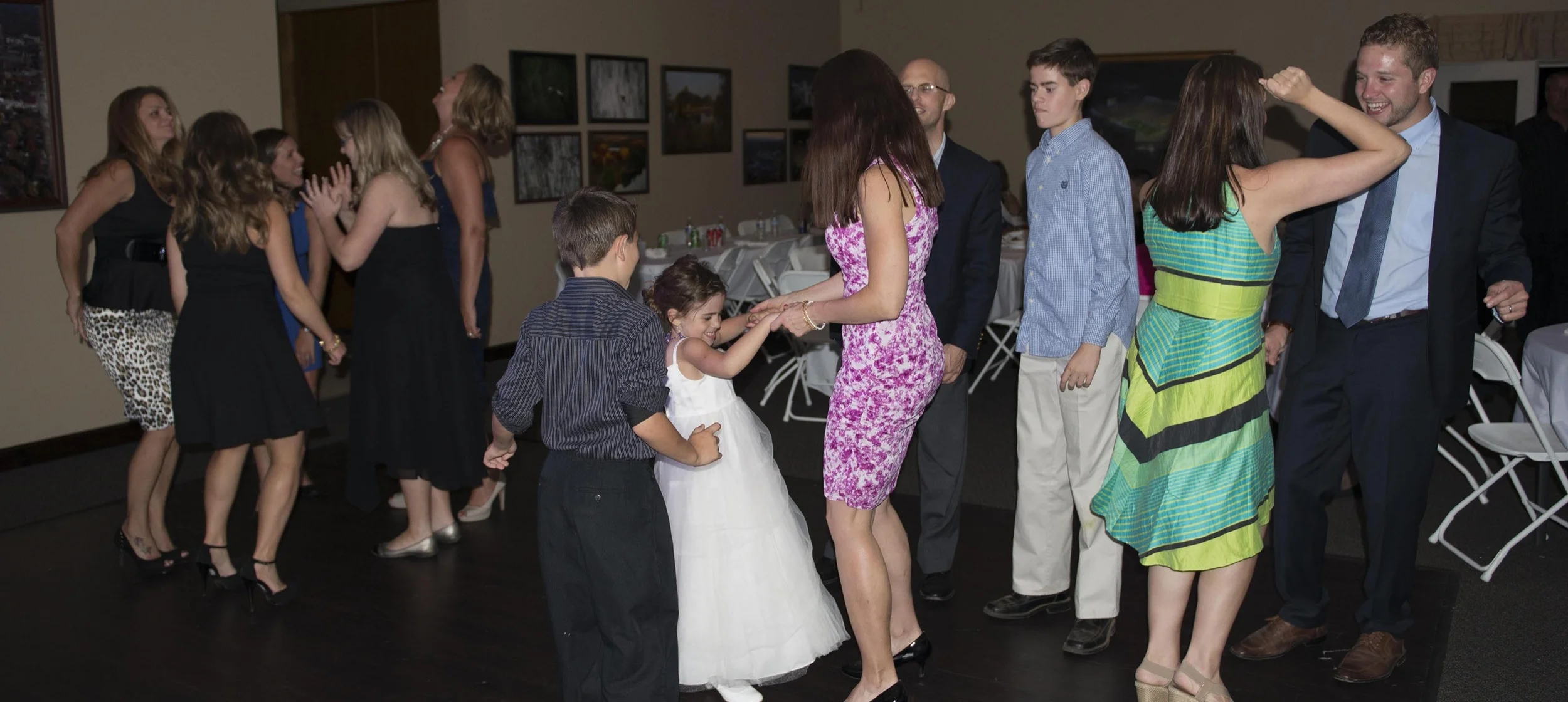 2000_RecepGuests_9059SM.jpg