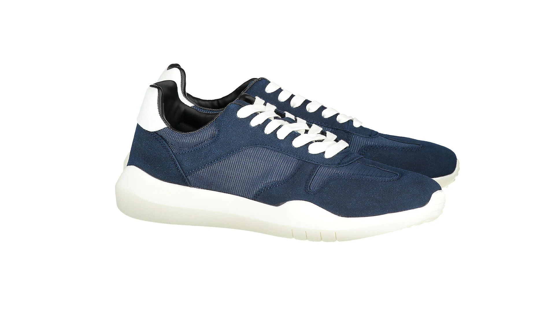 sneakers1.jpg