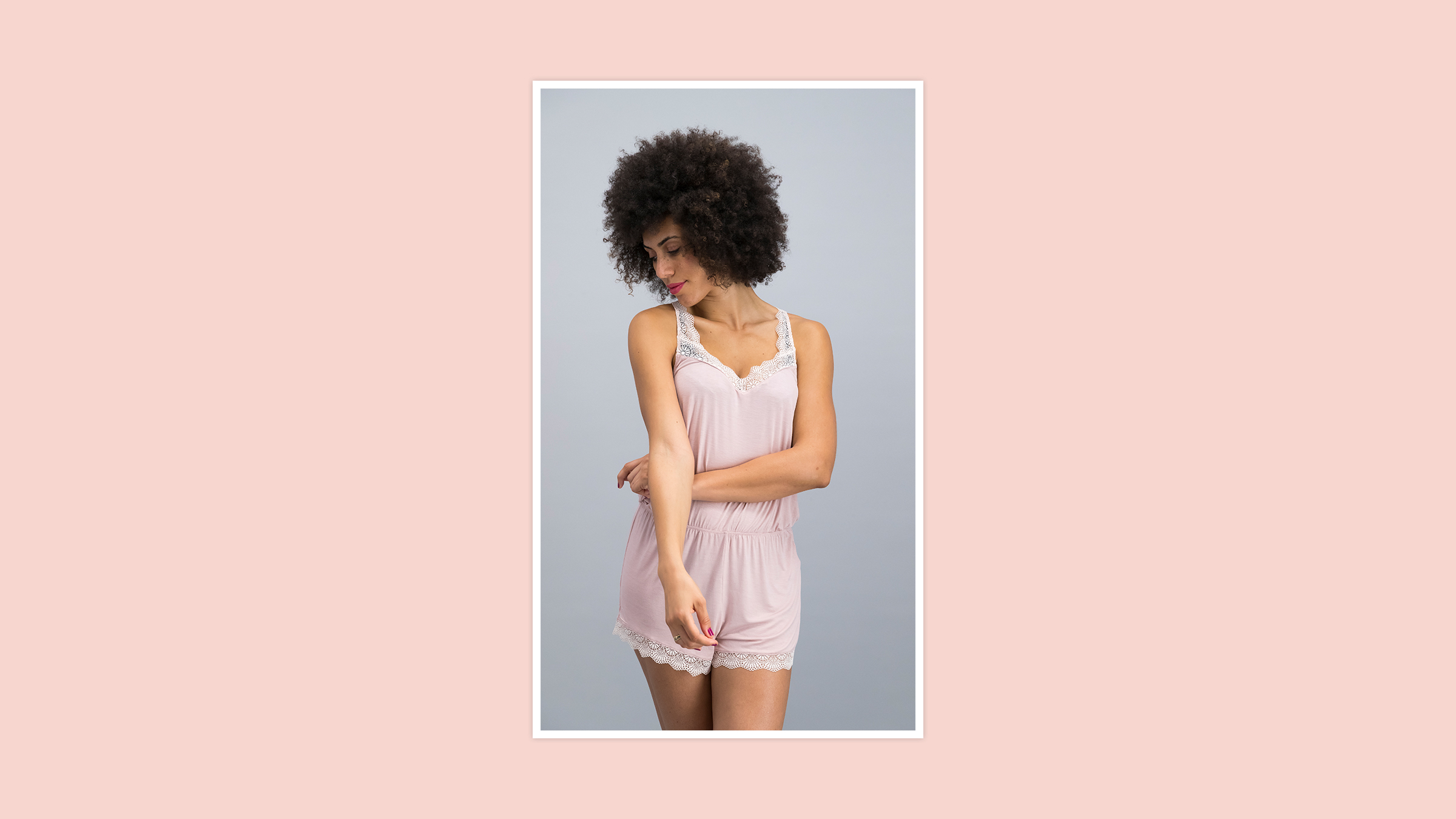 Neutral makeup and skin that looks taken care of are important elements of your photoshoot.