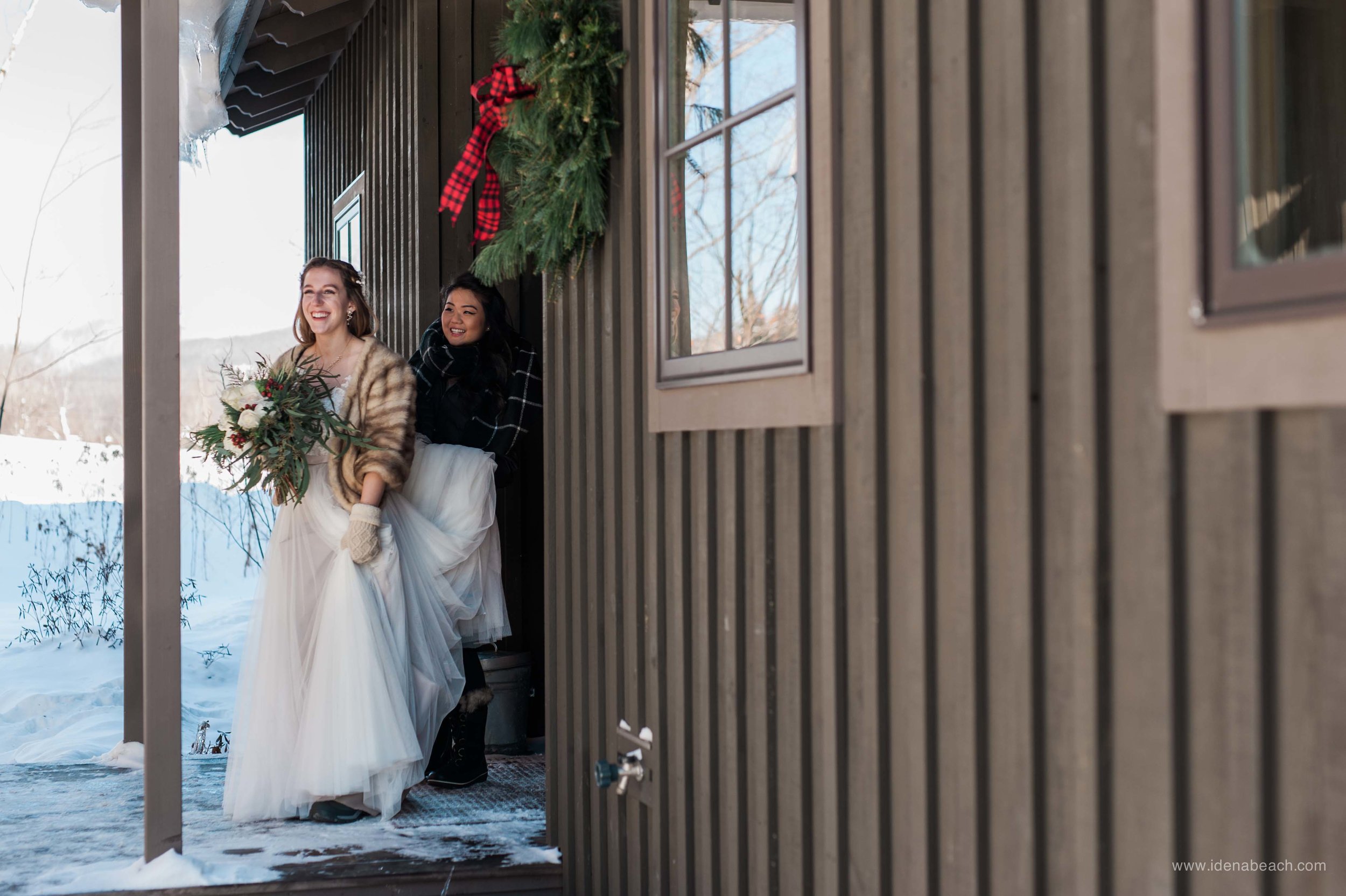  For the first look and before ceremony portraits, these two warm souls had to brave -20F weather and they did it with a big smile on their face 