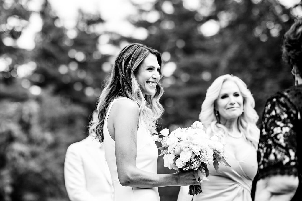 IdenaBeach-VermontWeddingPhotographer-TheEquinoxResortPond16.jpg