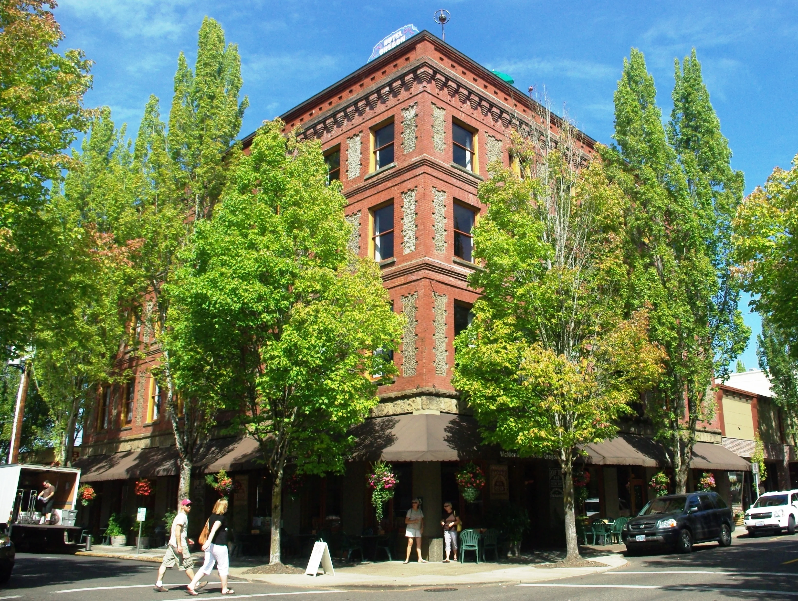 McMenamin's Hotel Oregon