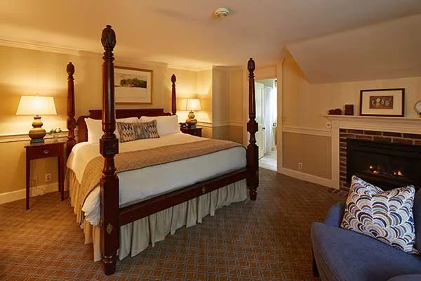 old_fort_inn_suite_WEB.jpg