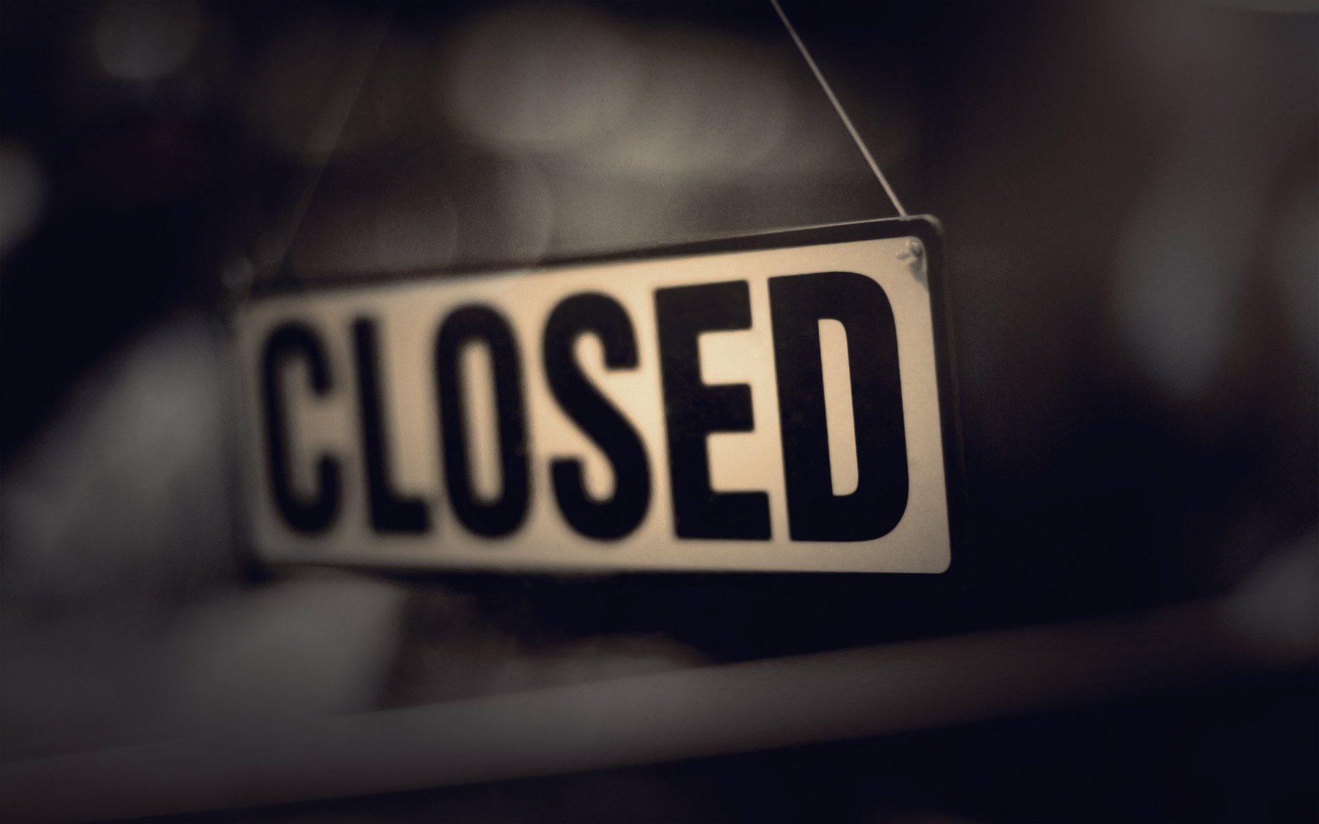 Closed-Sign-File.jpg