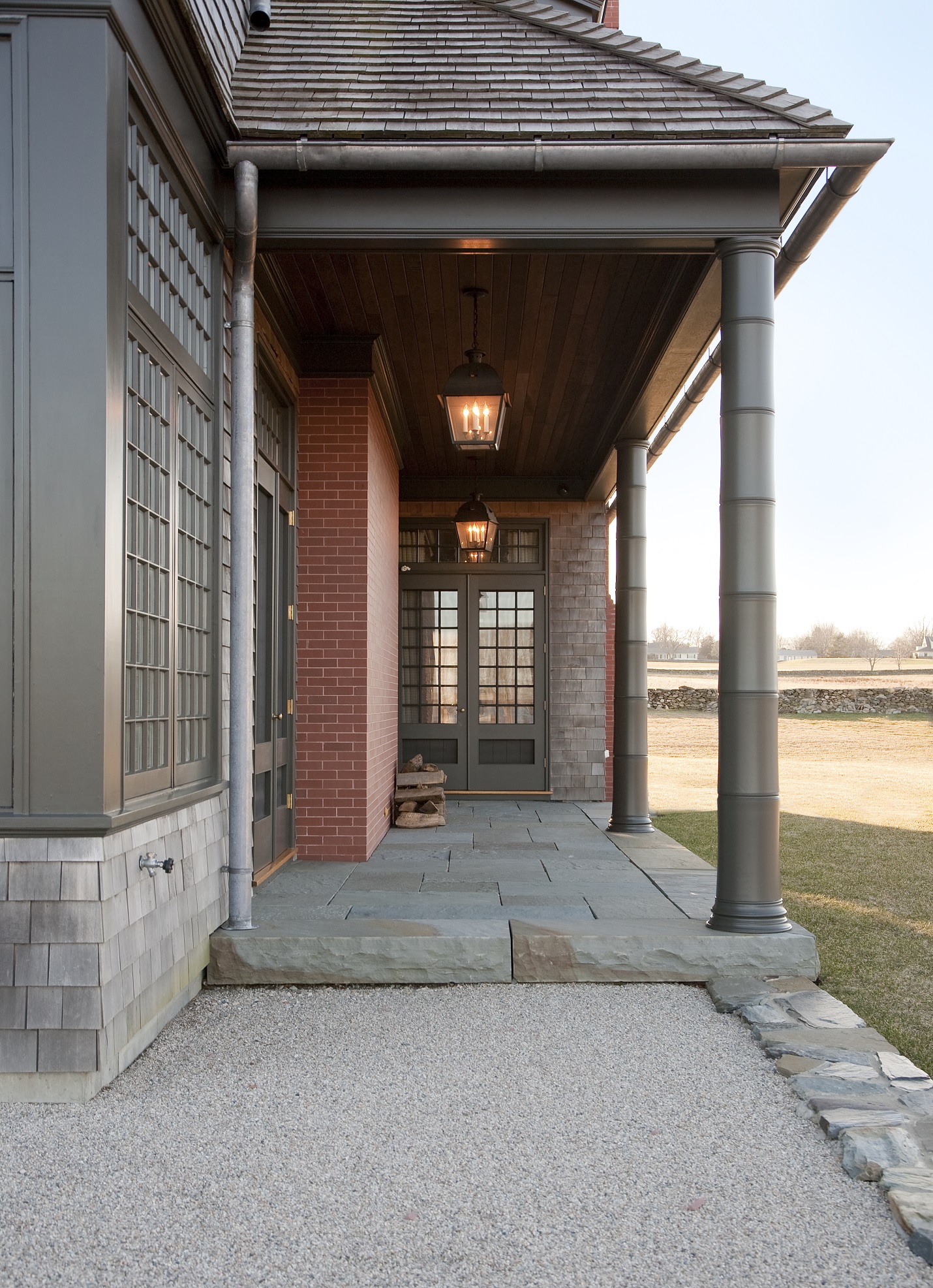 Godridge_ext_rear_entr_6856.jpg