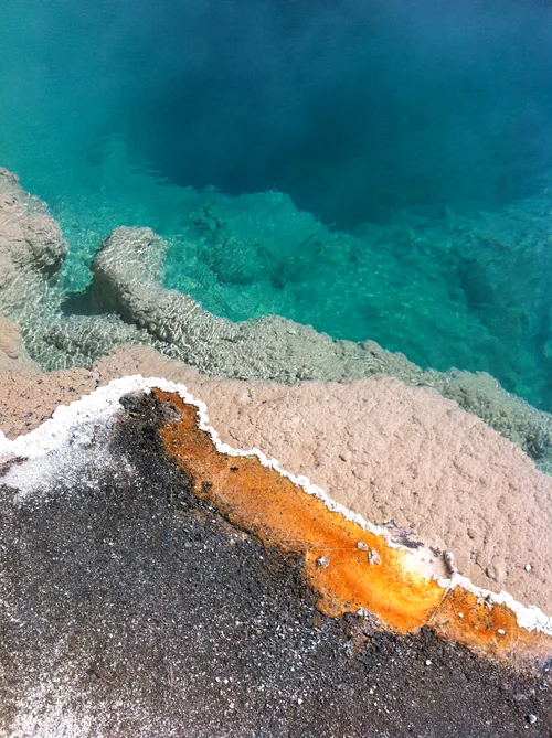 yellowstone-2-1.jpg