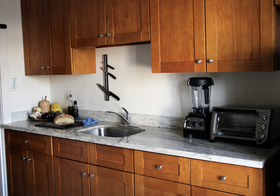 After: Counters are reserved for only the most used items, making prep and cleanup a breeze.