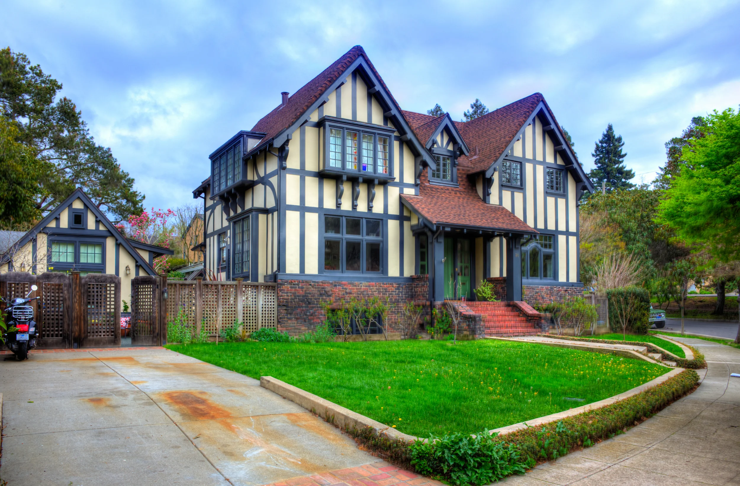 IMG_3168_69_70_71_72_tonemapped.jpg