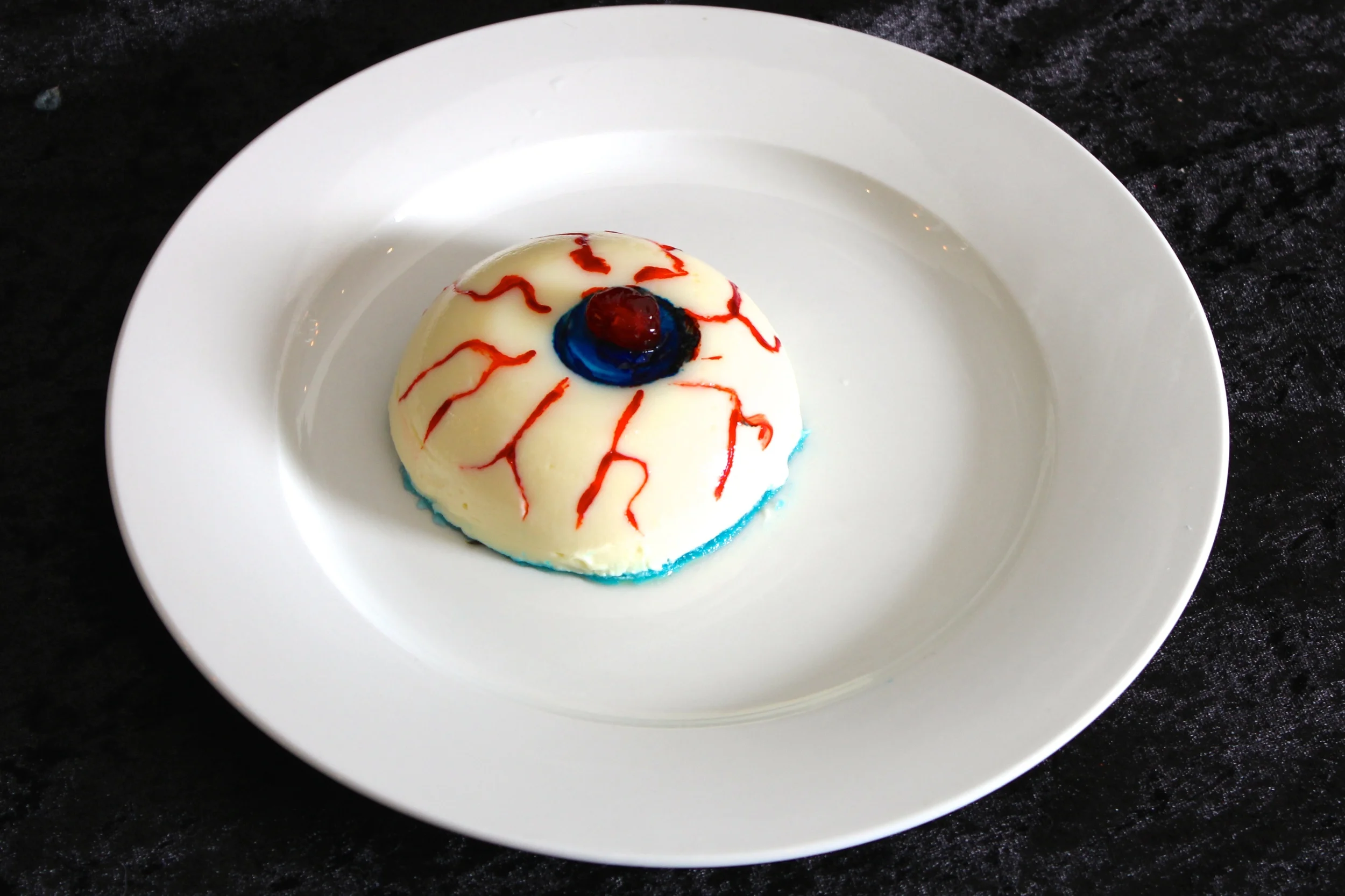 Gothic Dinner Party - Panna Cotta Troll Eye