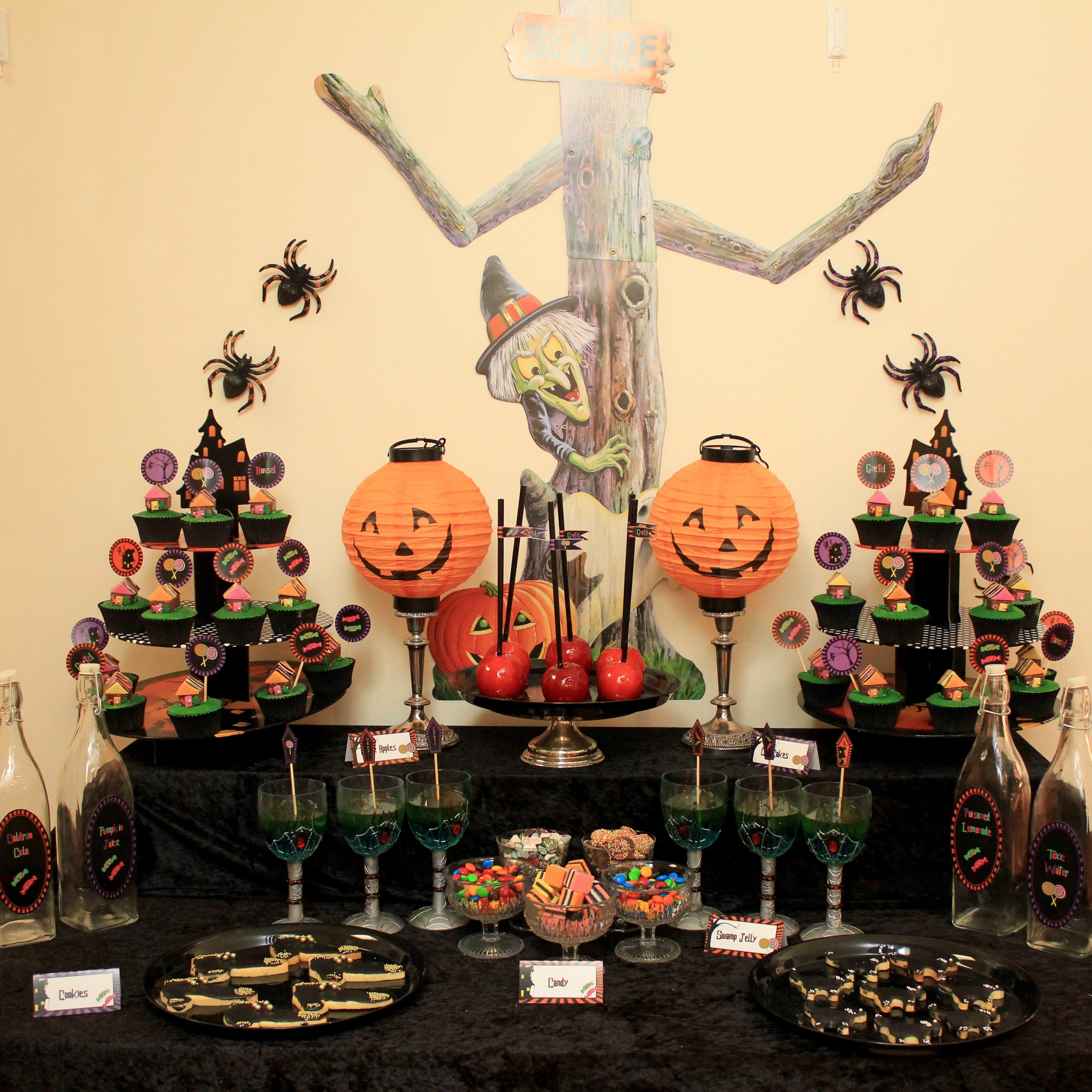 Halloween Hansel and Gretel Party — Blog — Chic Party Ideas