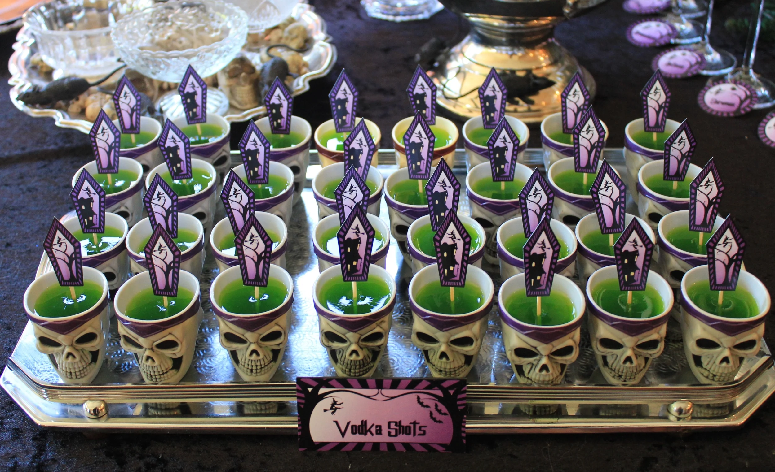 Halloween Vodka Jelly Shots Chic Party Ideas